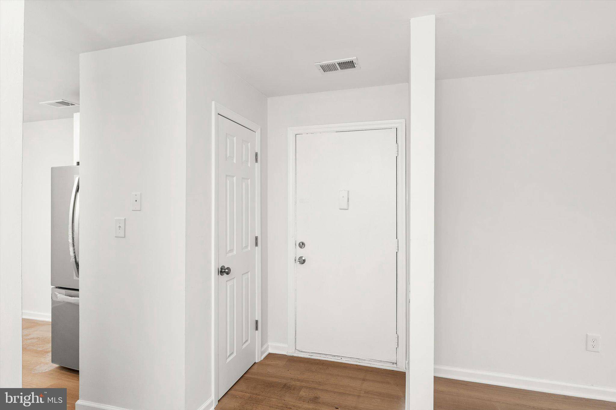 East Windsor, NJ 08520,1-J AVON