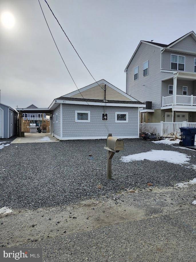 Tuckerton, NJ 08087,41 W RARITAN DR
