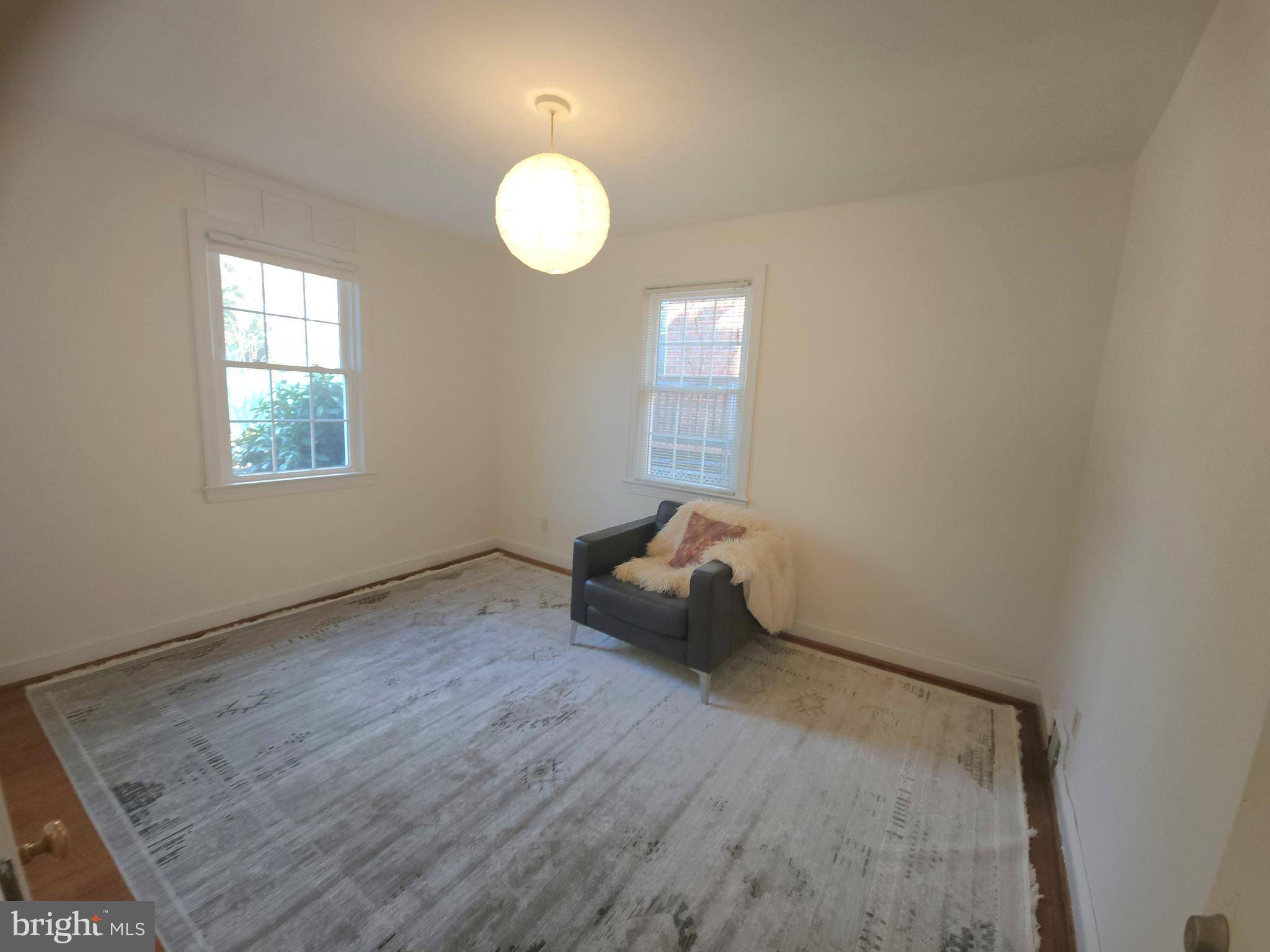 Arlington, VA 22205,6045 18TH ST N