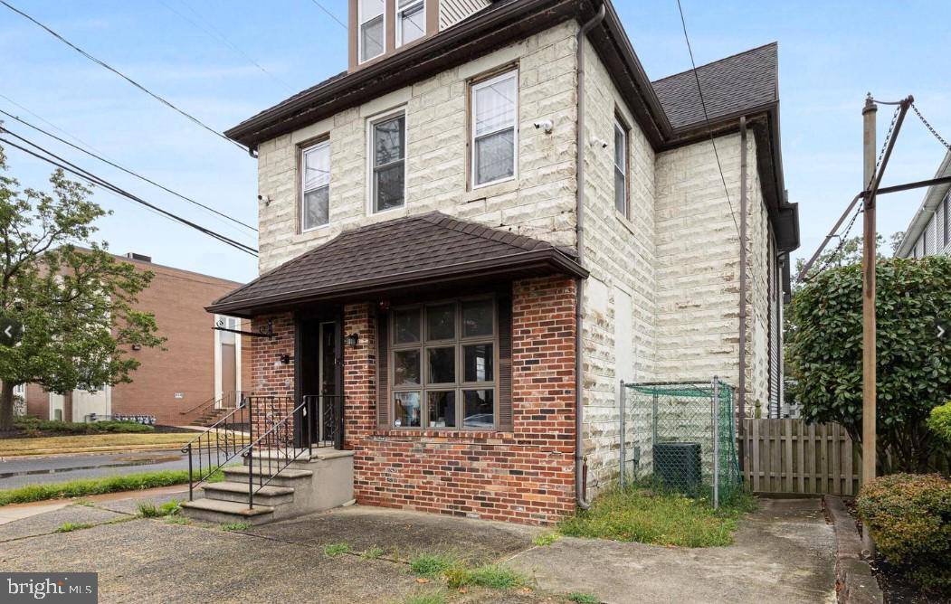 Woodbury, NJ 08096,686 N BROAD ST