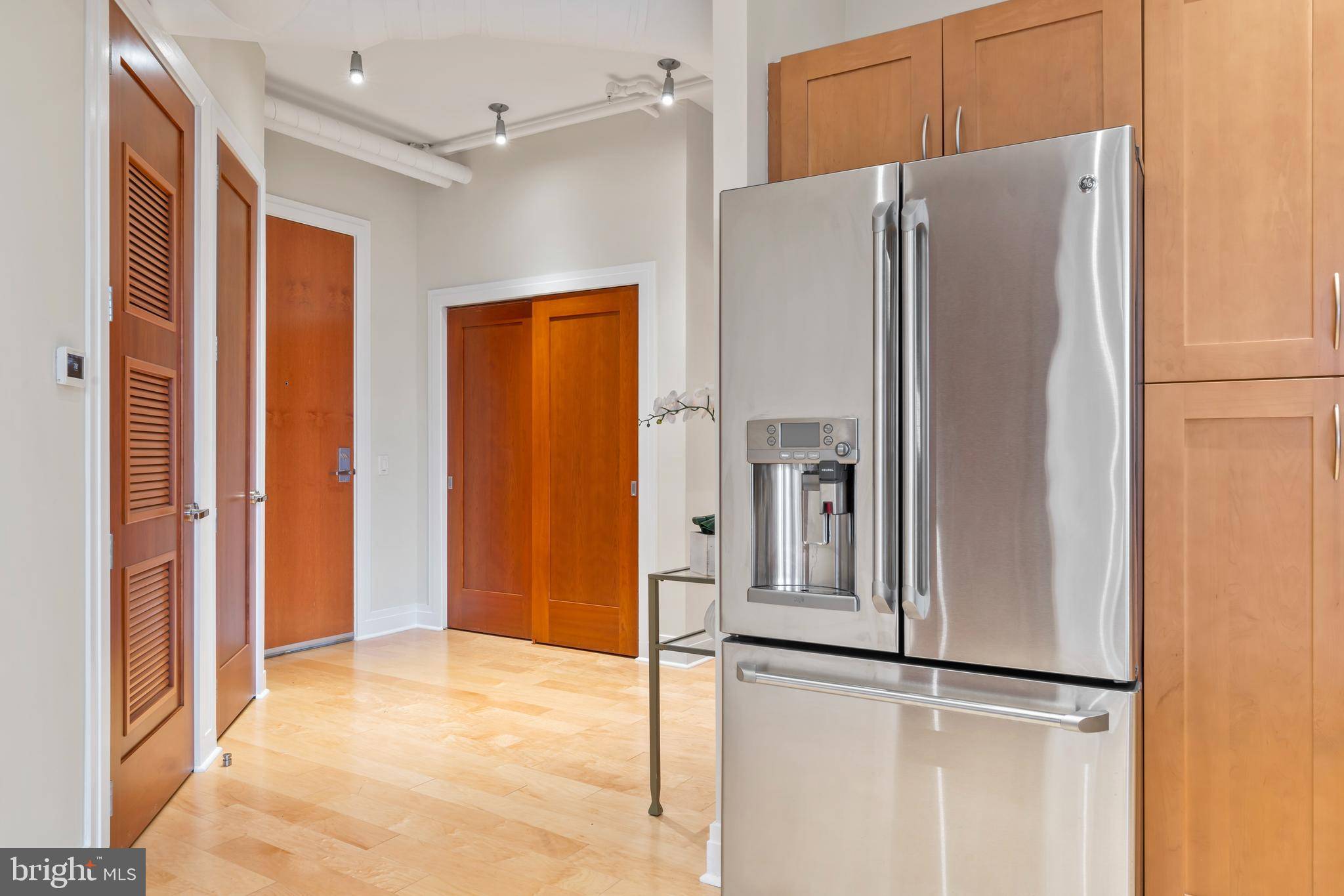 Washington, DC 20001,811 4TH ST NW #1011