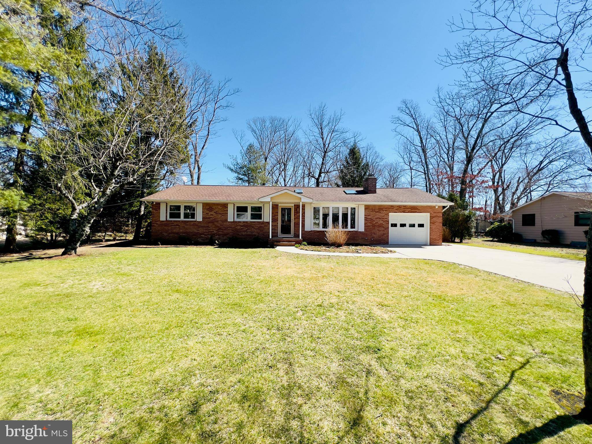 Vineland, NJ 08361,2199 NONA DR