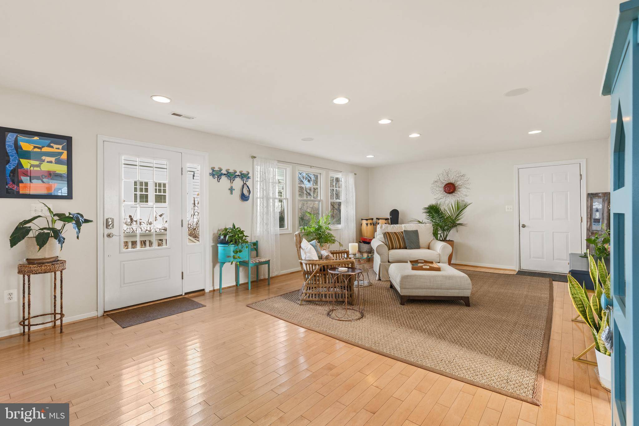 Annapolis, MD 21403,68 E LAKE DR