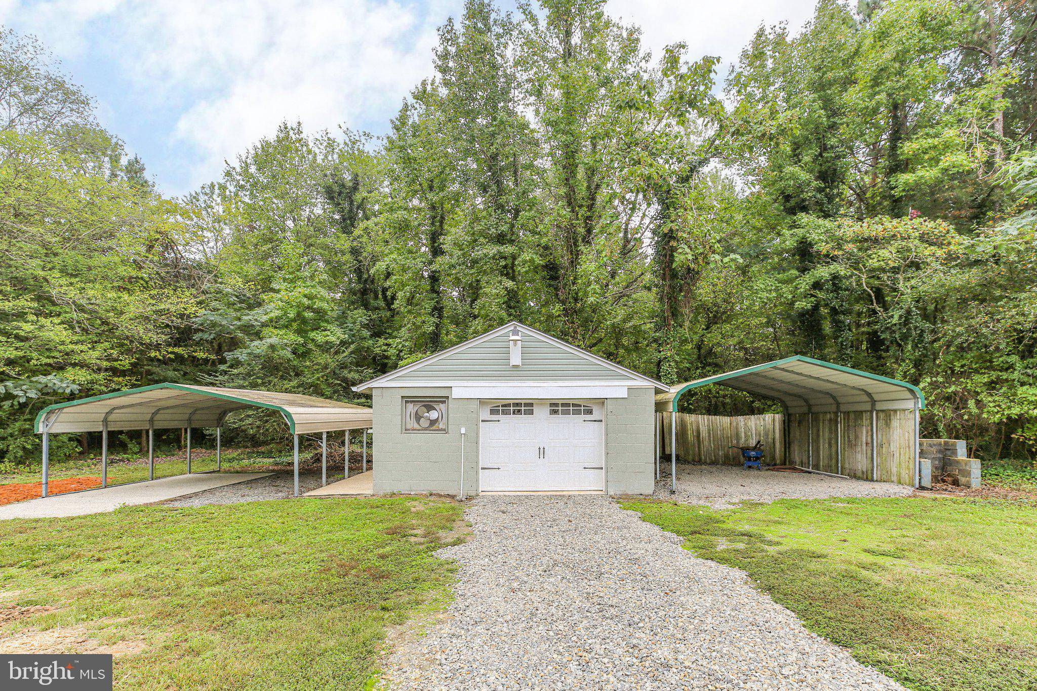 Hanover, VA 23069,17096 COURTNEY RD