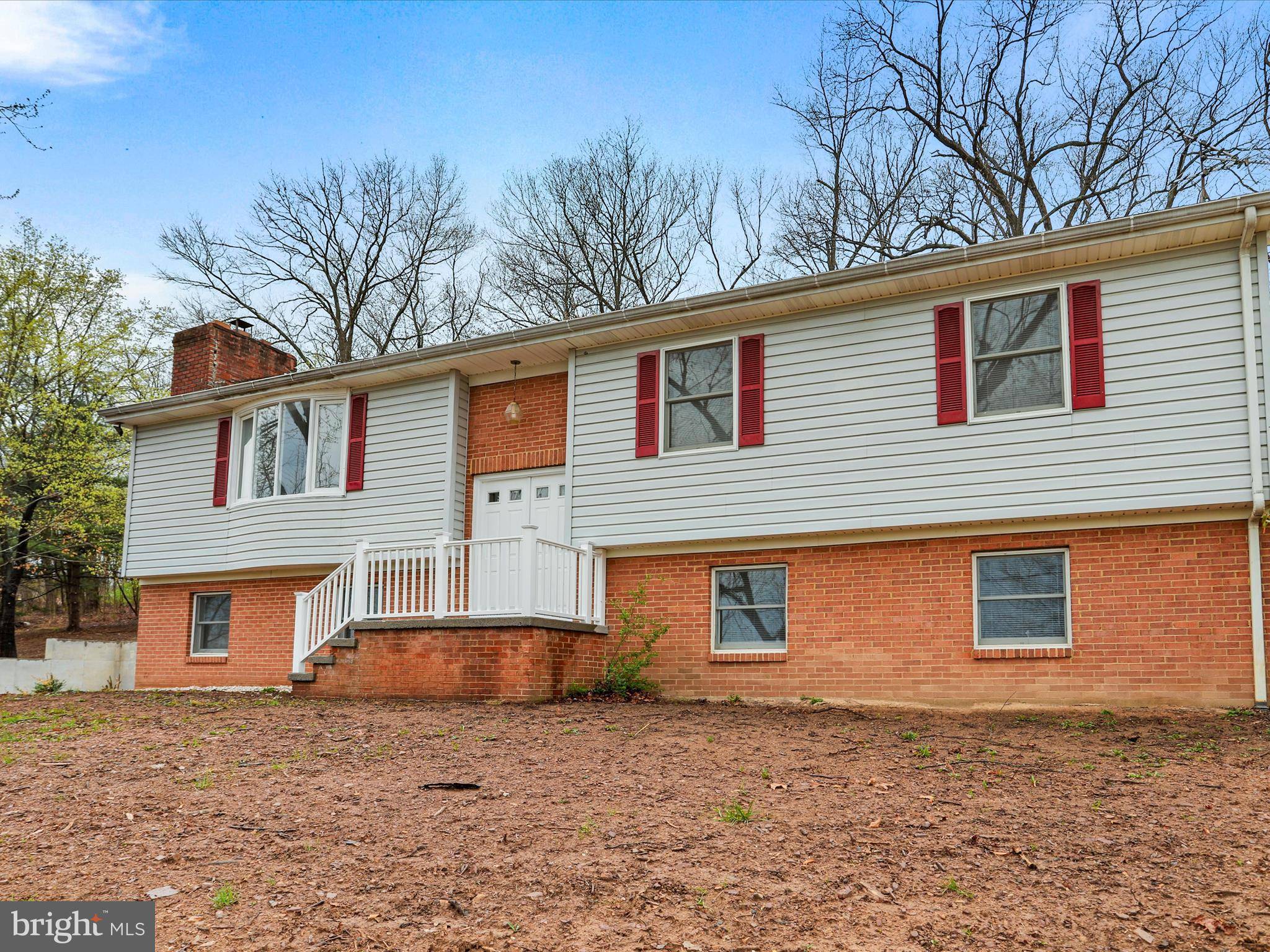 Hedgesville, WV 25427,10393 MARTINSBURG RD