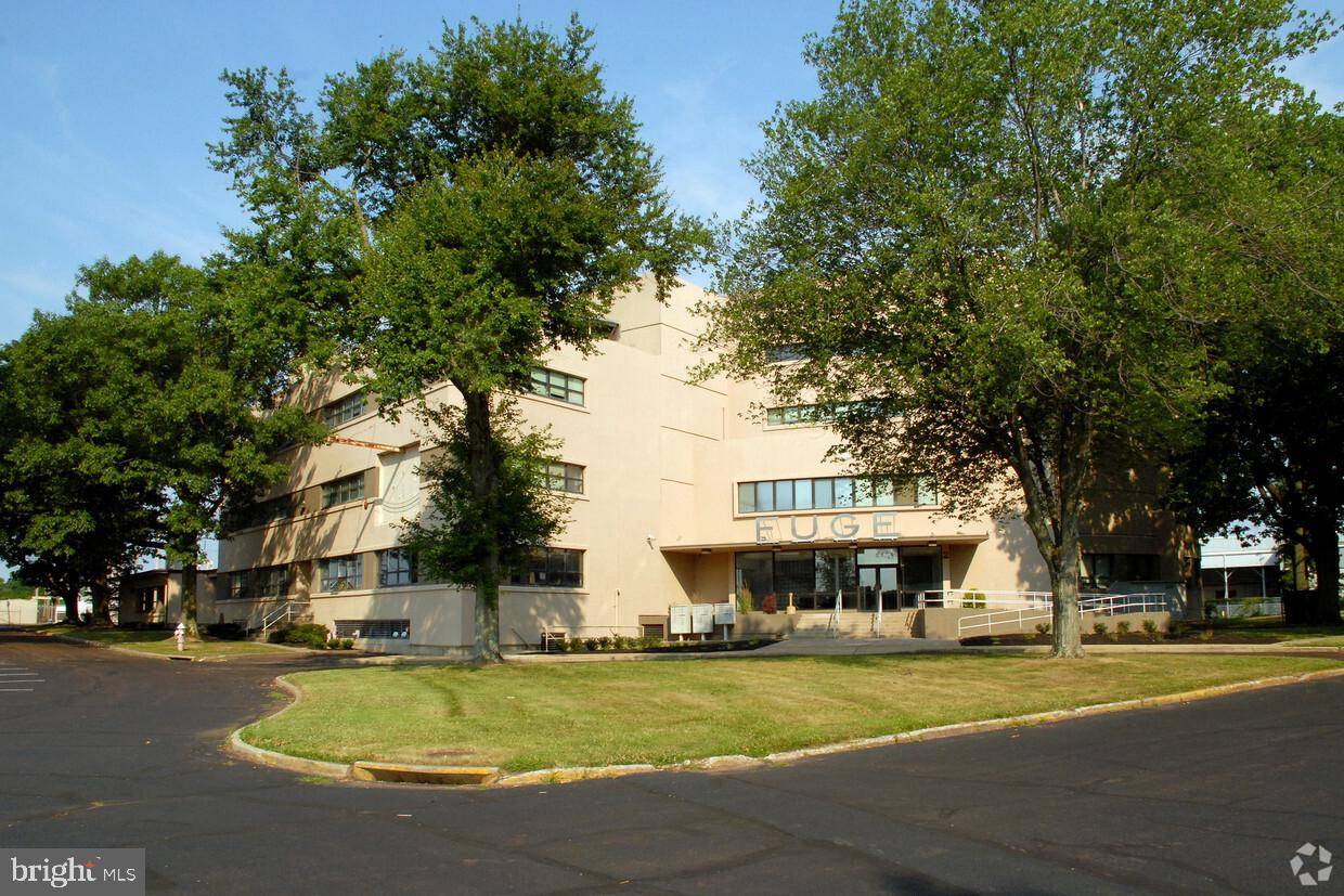 Warminster, PA 18974,780 FALCON CIR