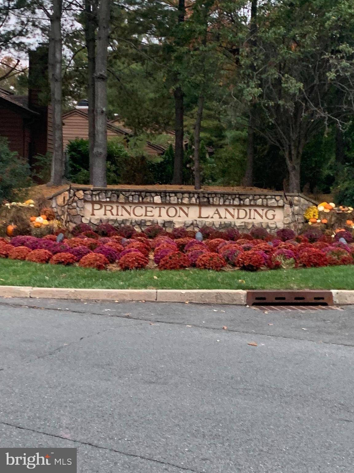 Princeton, NJ 08540,2216 SAYRE DR