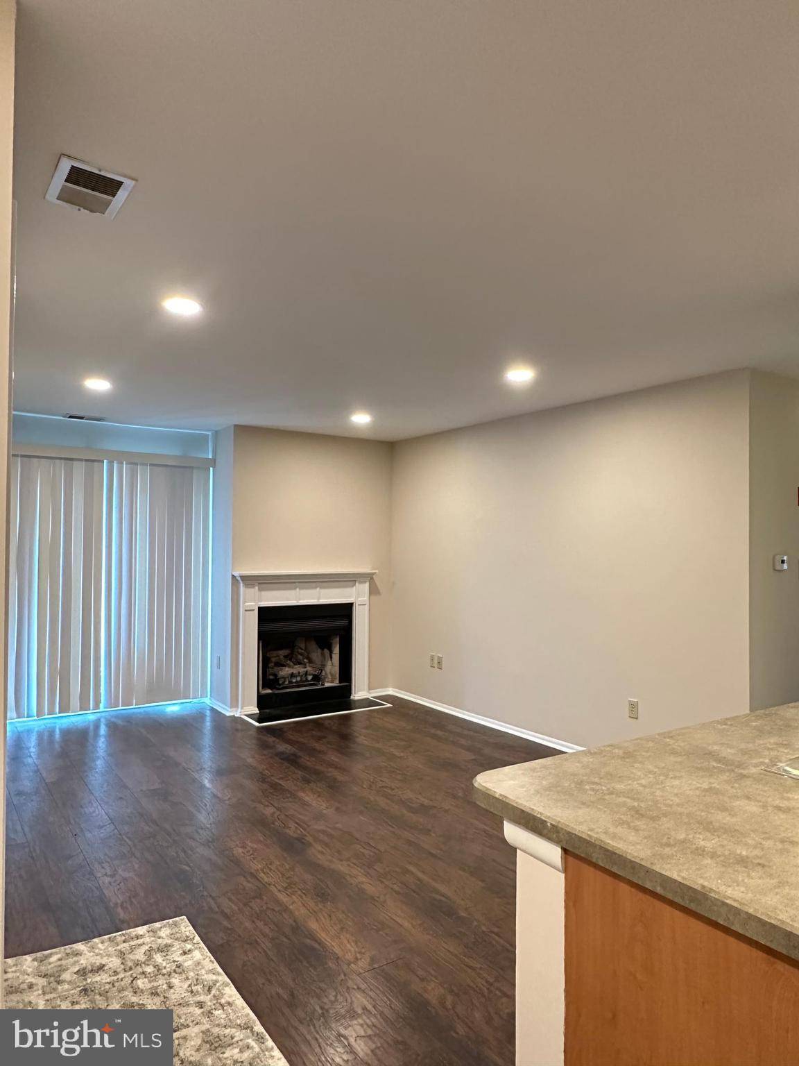 West Deptford, NJ 08051,243 BARCLAY CT
