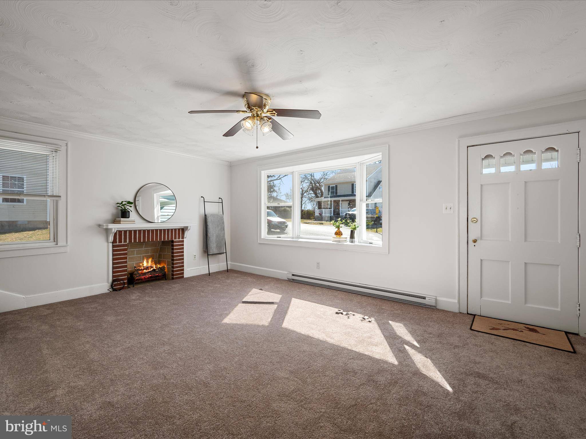 Charles Town, WV 25414,141 MAPLE AVE