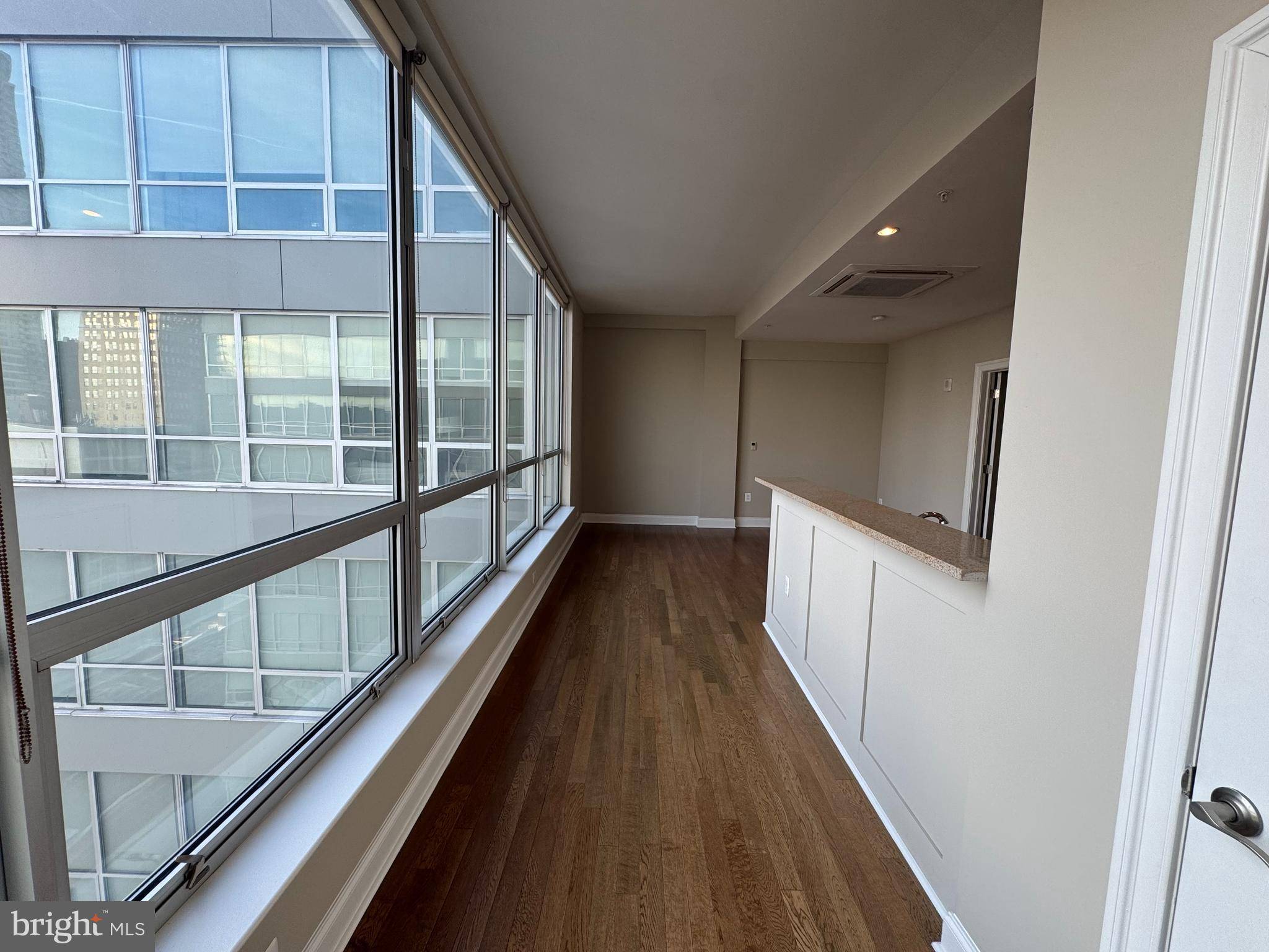 Philadelphia, PA 19103,2040 MARKET ST #212