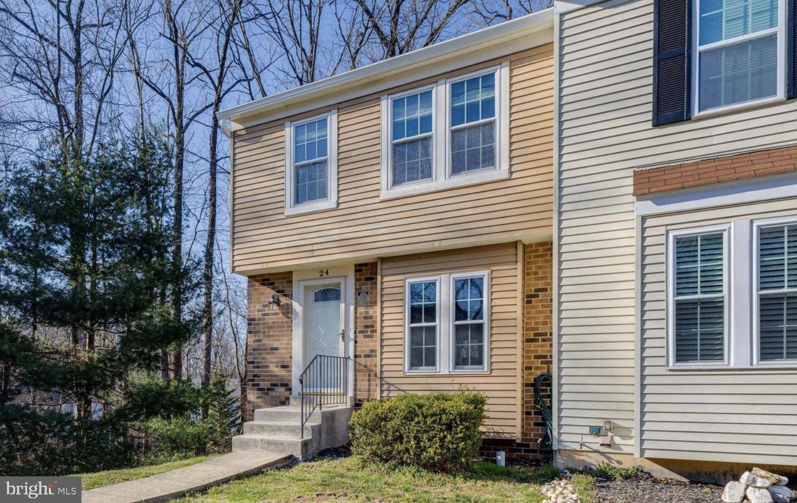 Silver Spring, MD 20906,24 LONG GREEN CT