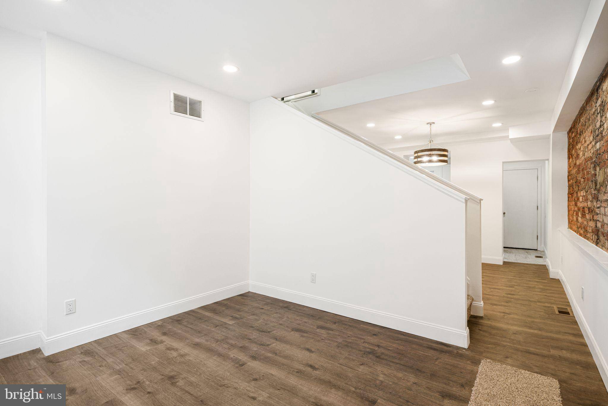 Philadelphia, PA 19147,1219 MONTROSE ST