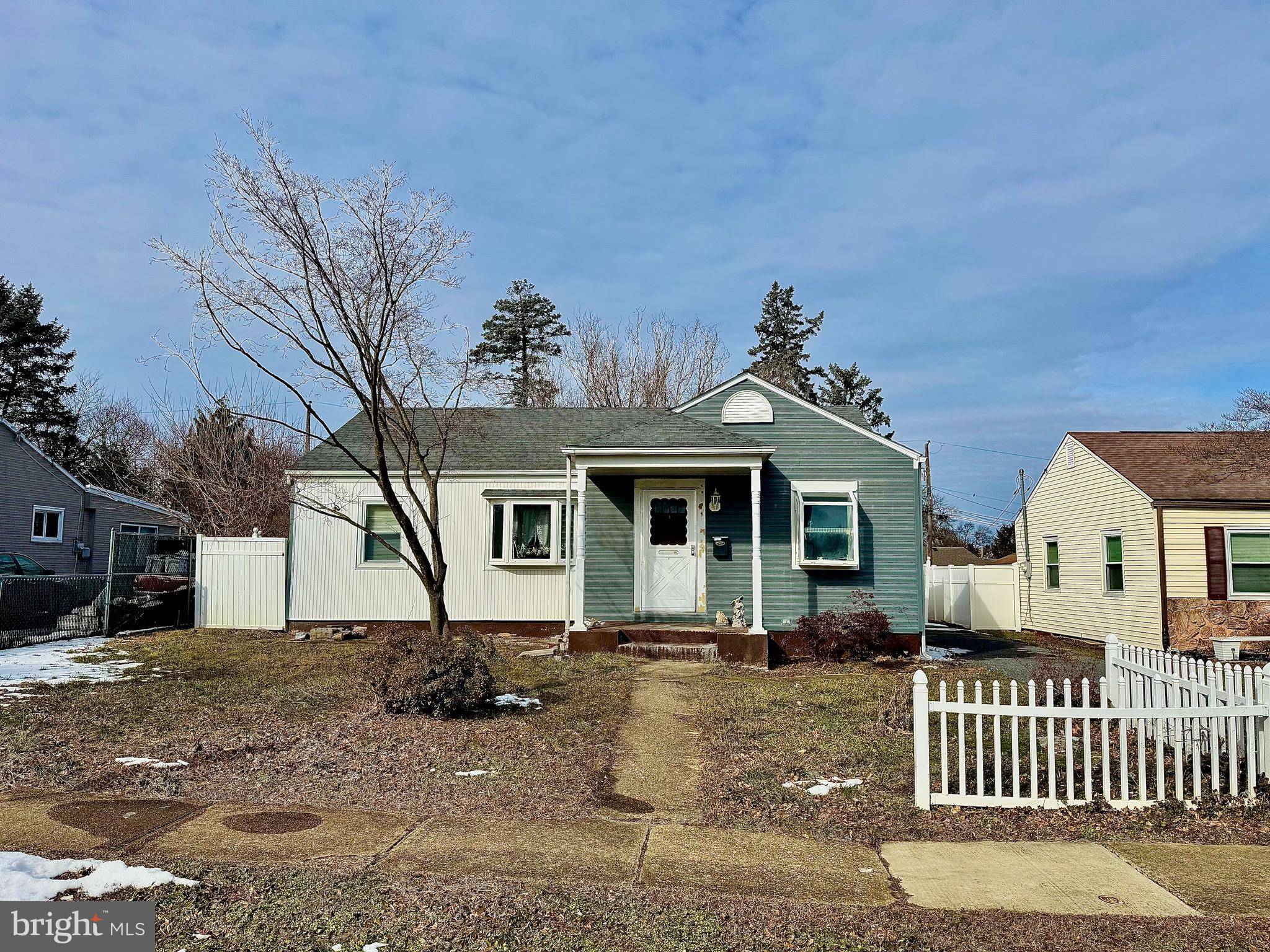 Camp Hill, PA 17011,1304 STRAFFORD RD