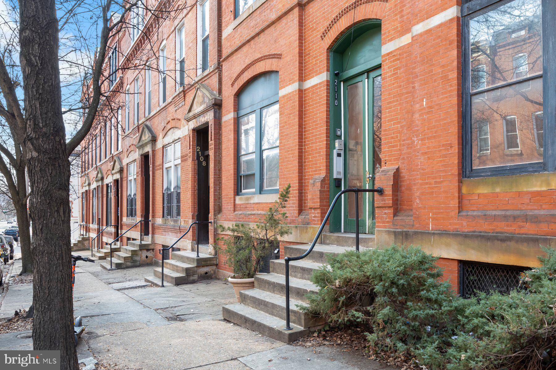 Baltimore, MD 21218,2110 SAINT PAUL ST