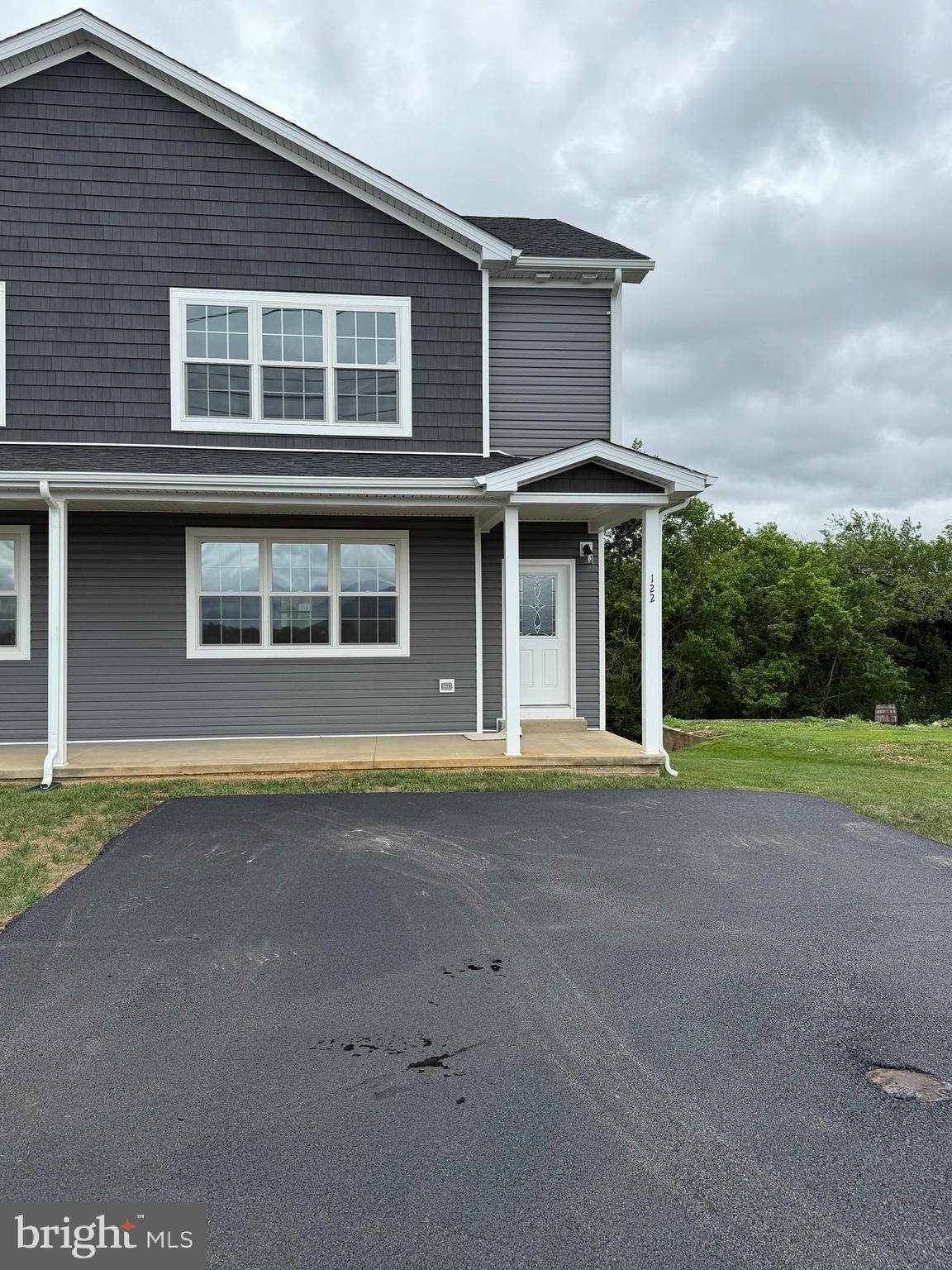 Front Royal, VA 22630,126 STRASBURG RD W