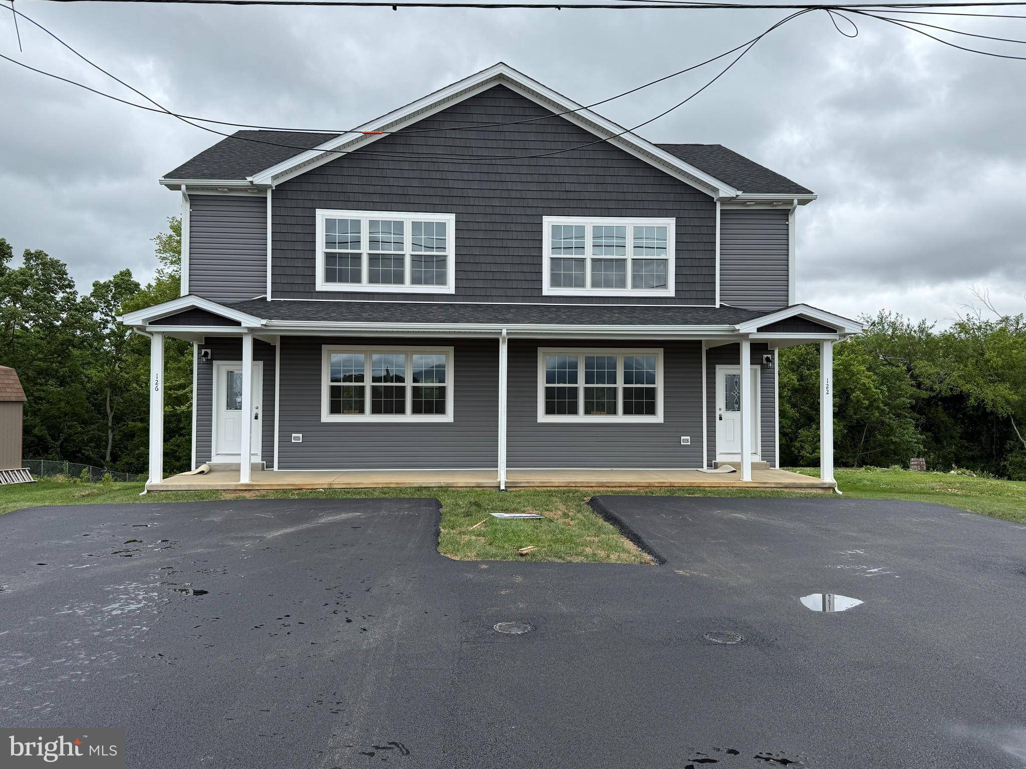 Front Royal, VA 22630,126 STRASBURG RD W