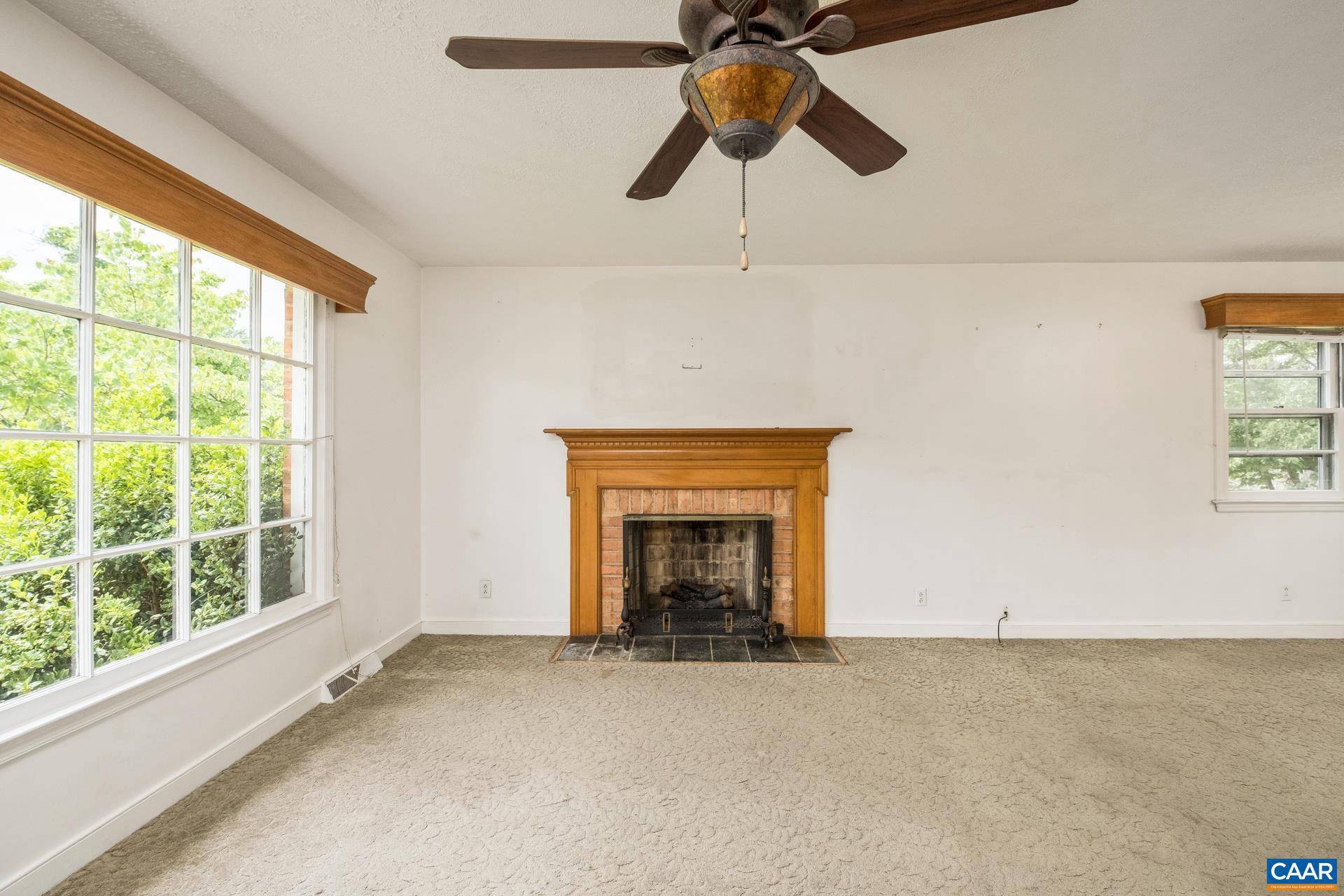 Keswick, VA 22947,3590 PINEWOOD DR