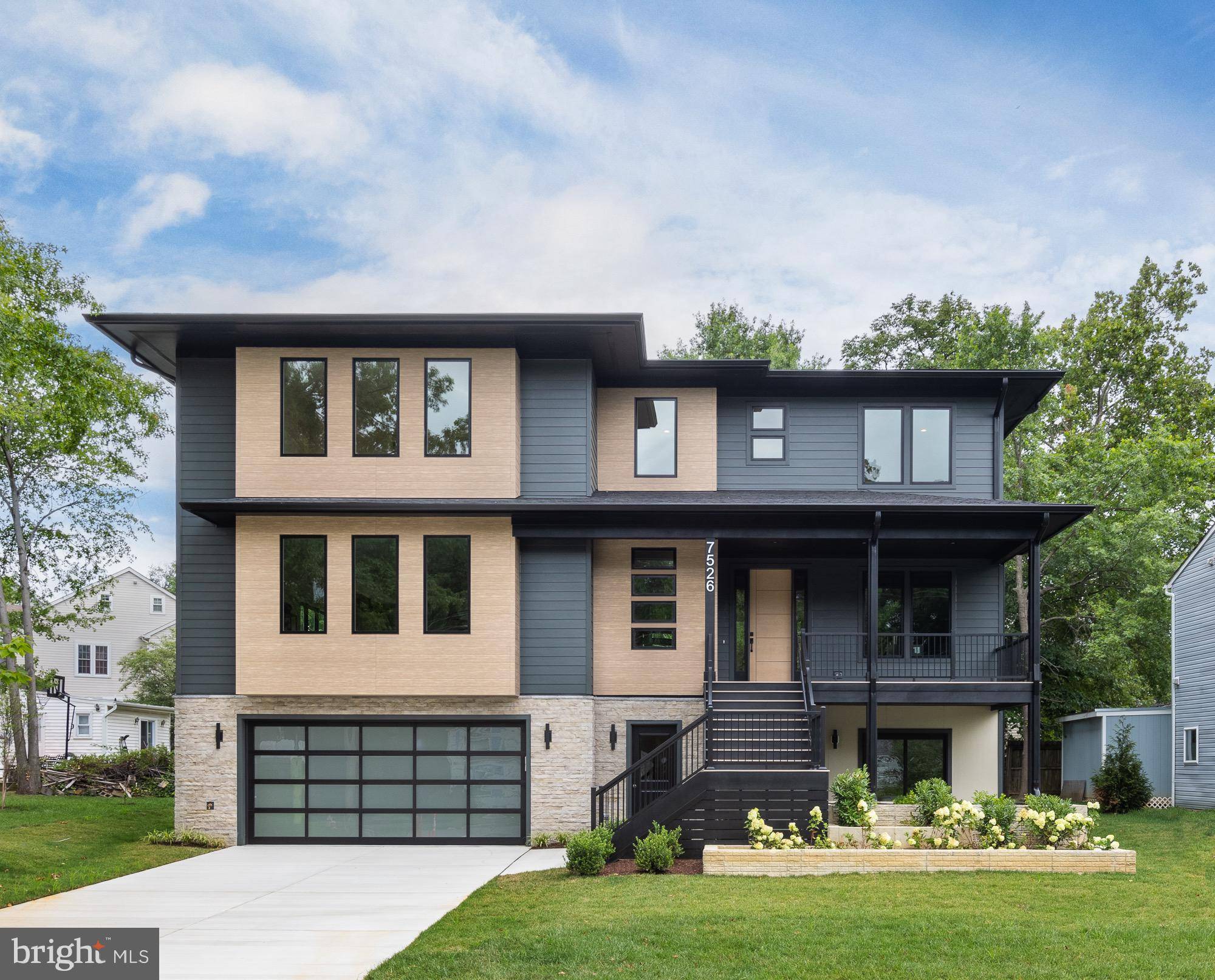 Falls Church, VA 22043,7526 FISHER DR