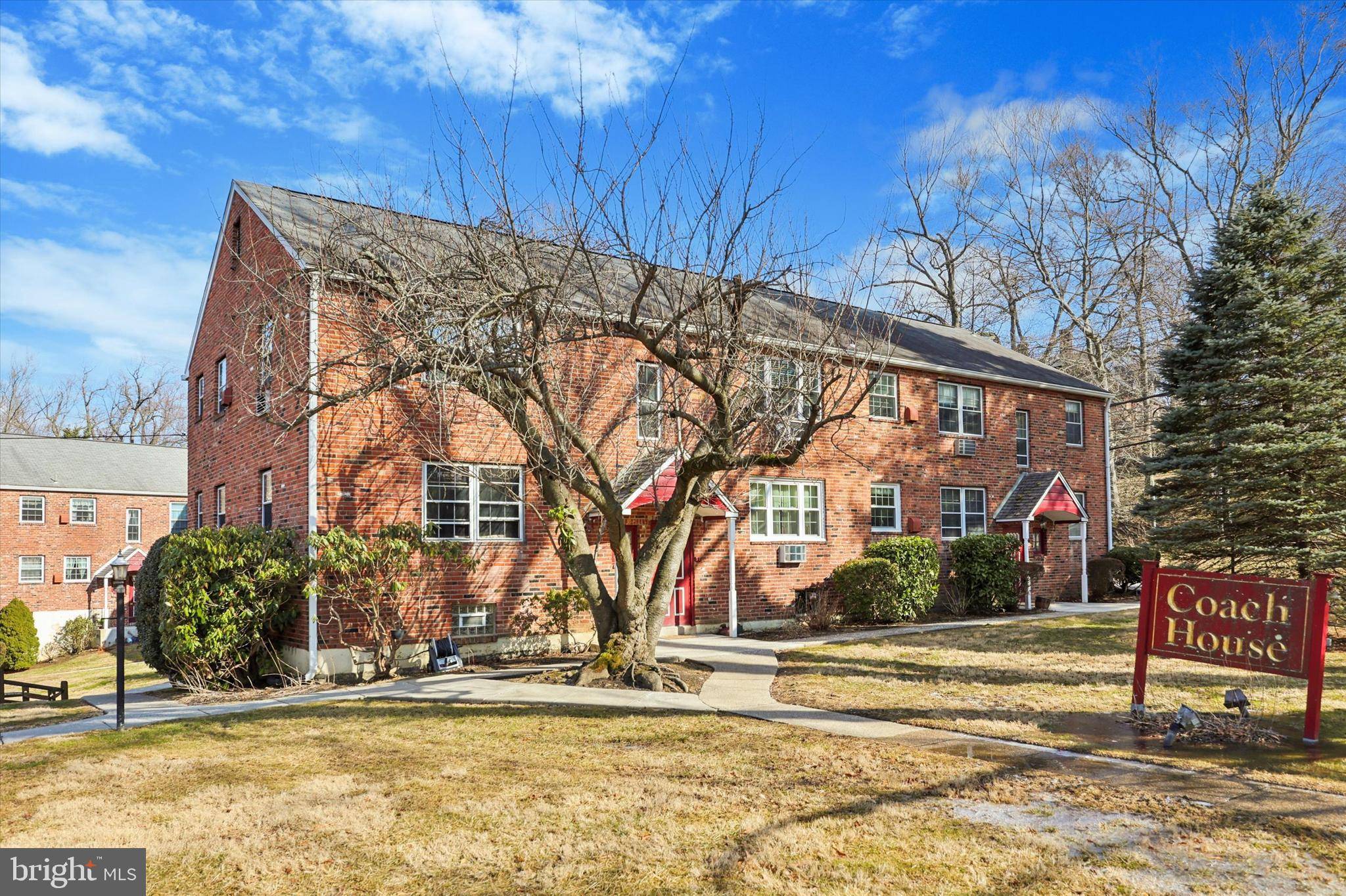 Bryn Mawr, PA 19010,100 N ROBERTS RD #CONDO D