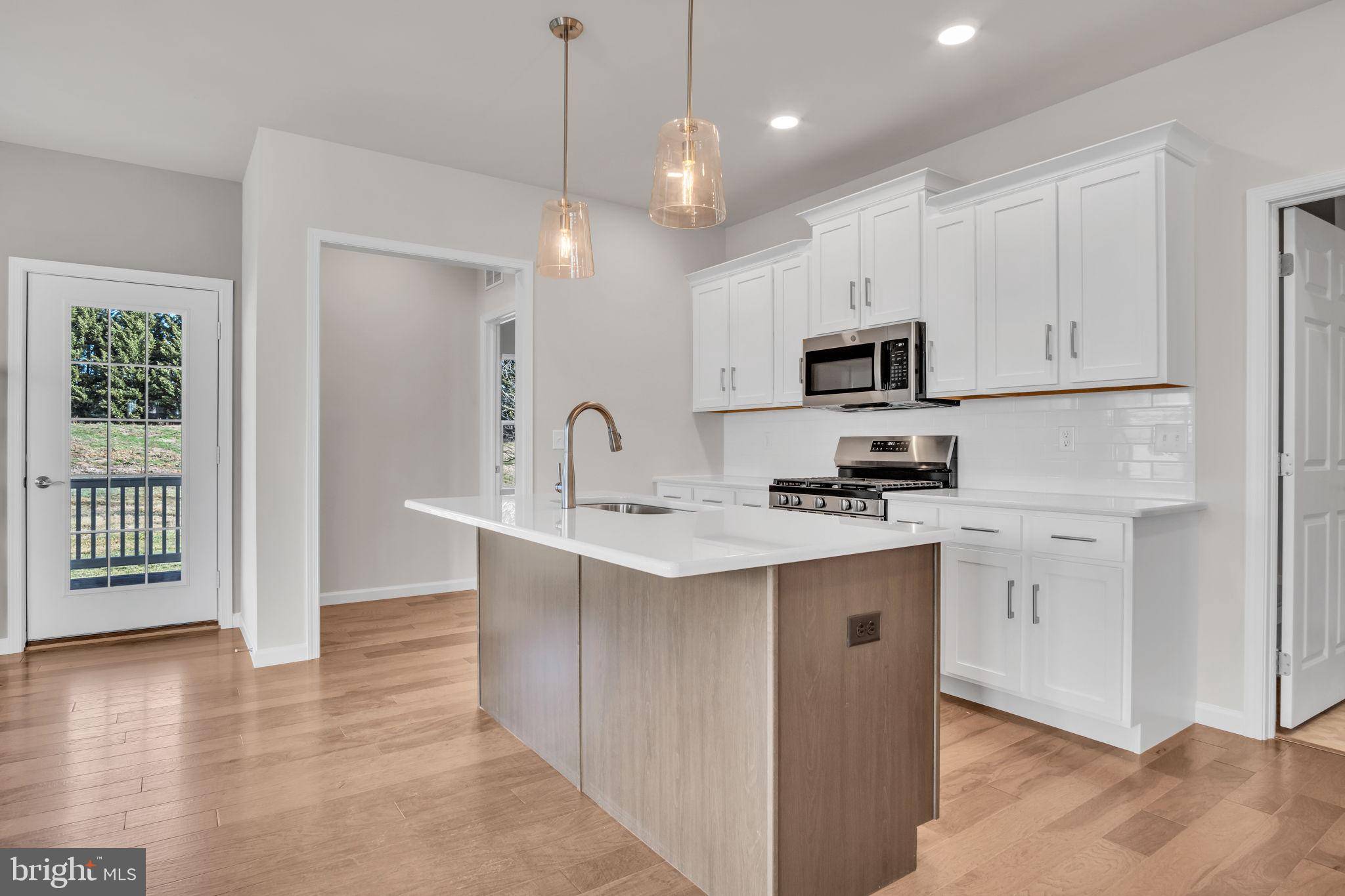 Millersville, PA 17551,118 VILLAGE DRIVE