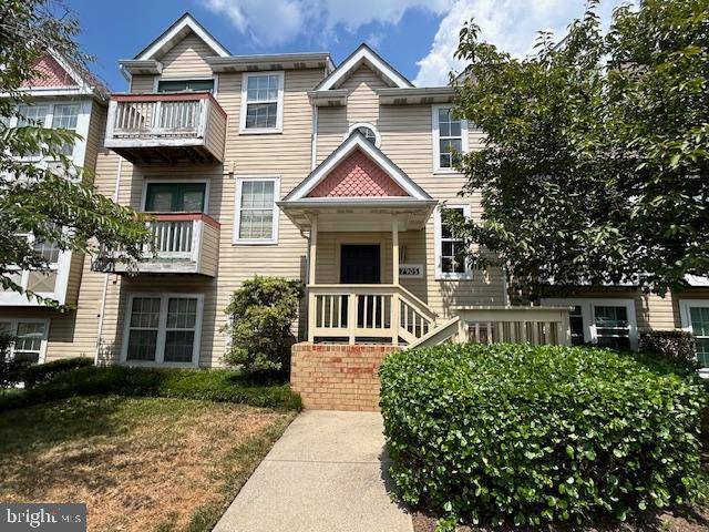 Laurel, MD 20707,7905 CROWS NEST CT #32