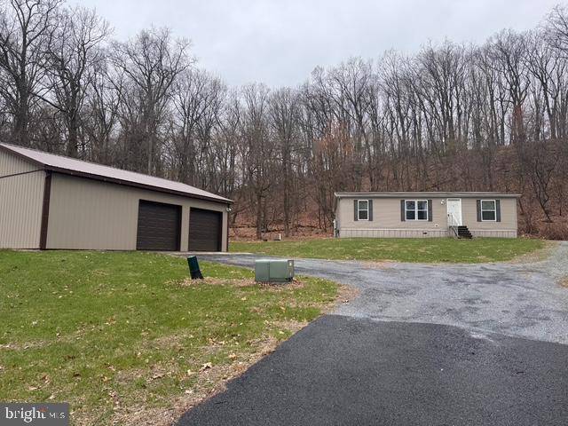 Temple, PA 19560,2208 HERB RD