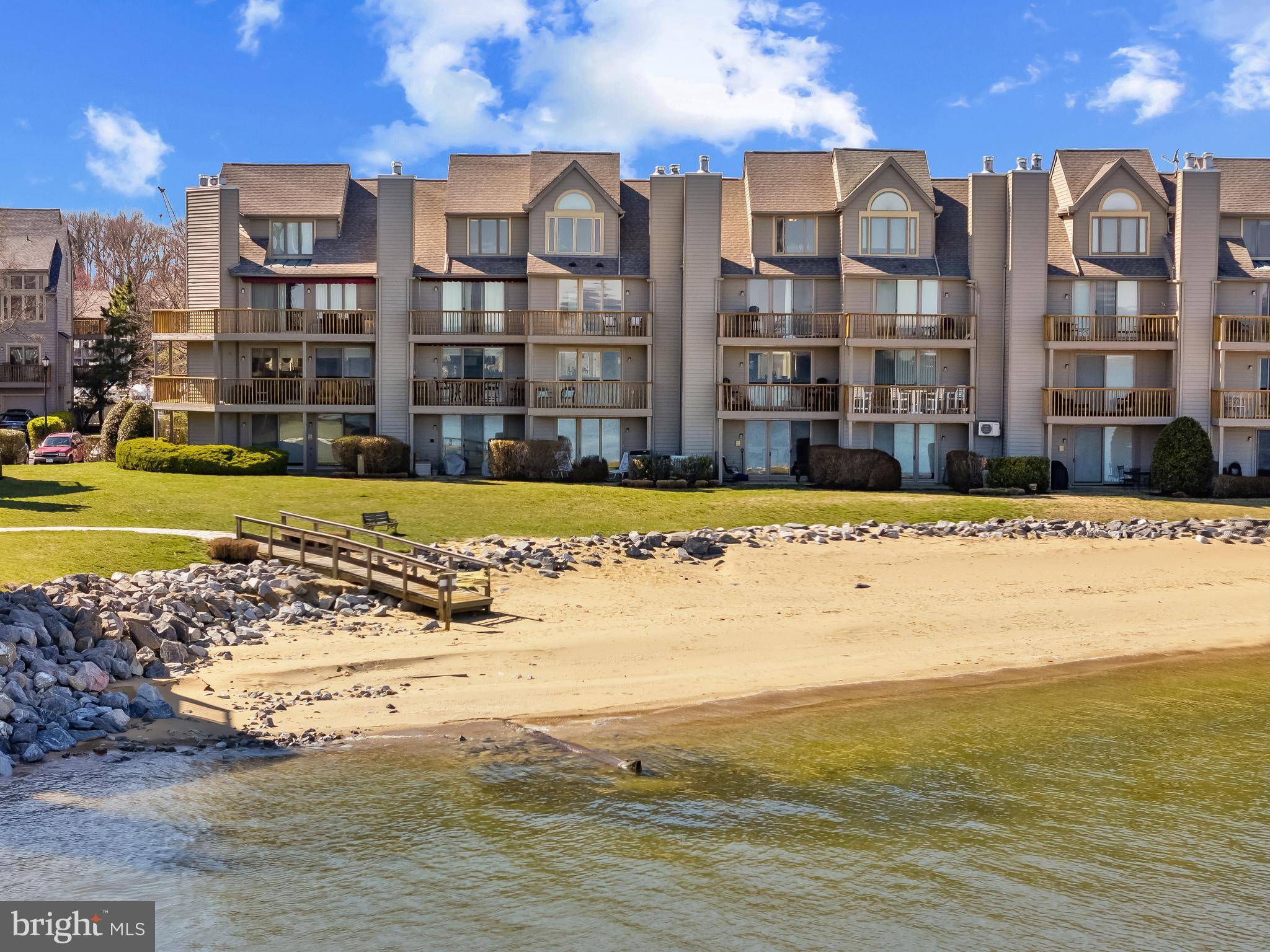 Annapolis, MD 21403,2175 CHESAPEAKE HARBOUR DR