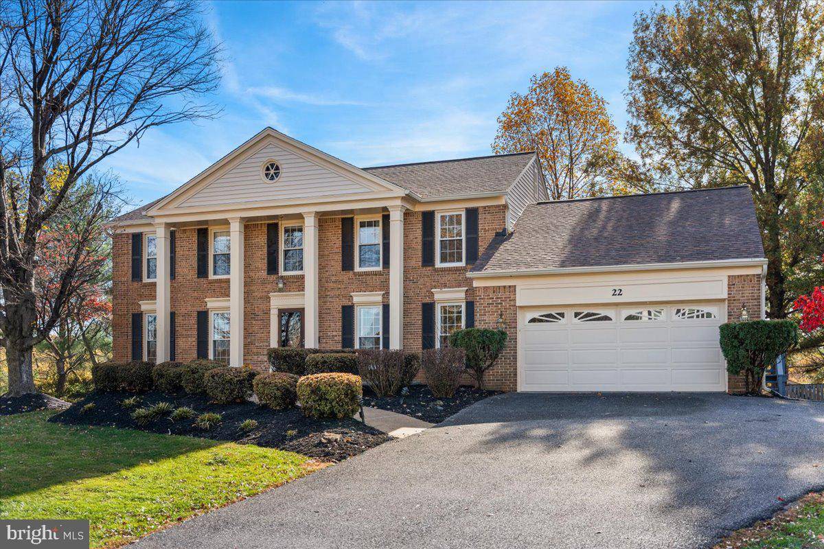 Gaithersburg, MD 20878,22 TRIPLE CROWN CT