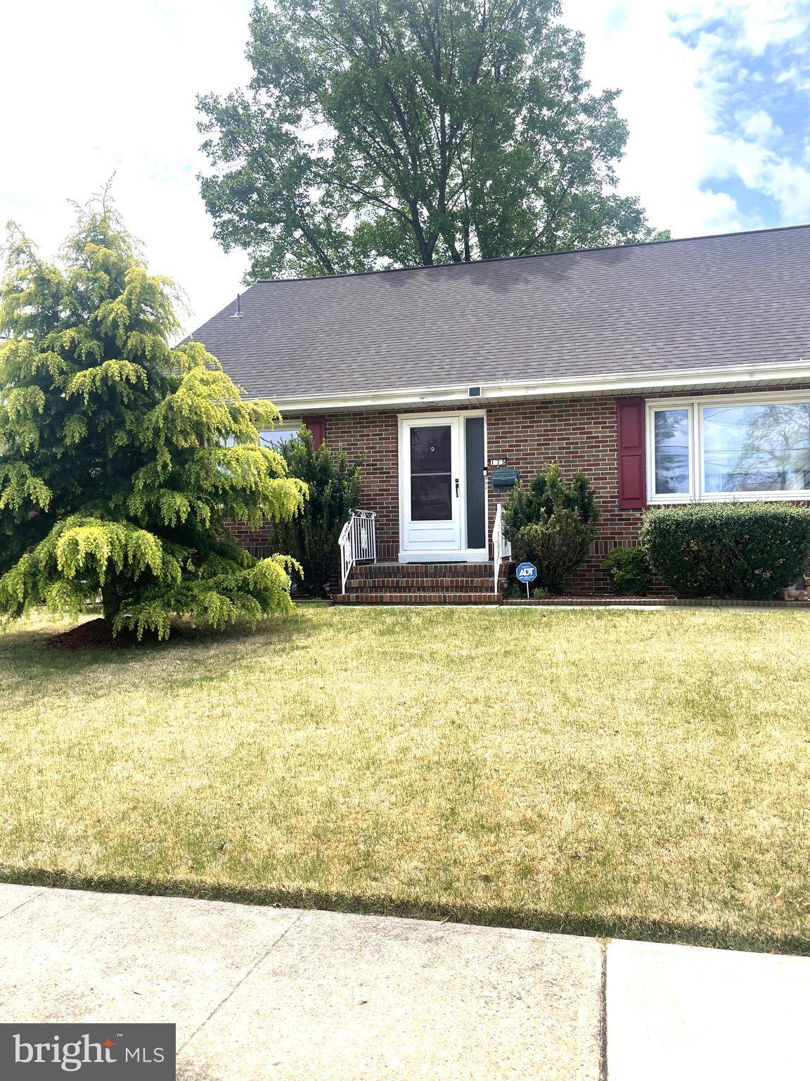 Hamilton, NJ 08610,175 WESTCOTT AVE #2ND FLR