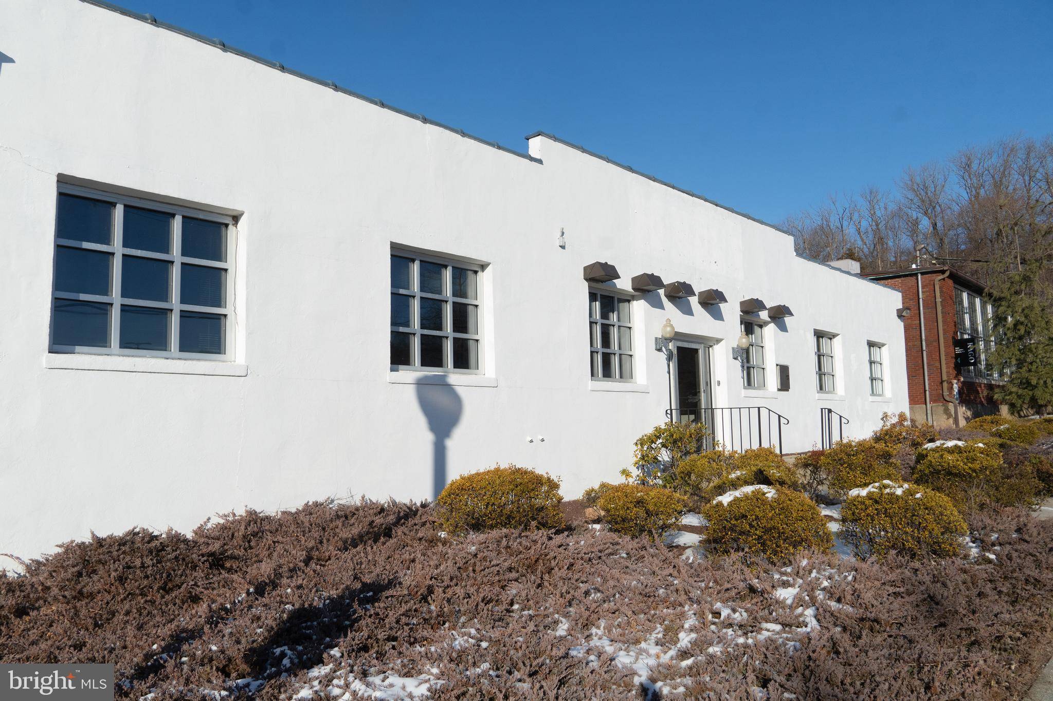 Lambertville, NJ 08530,333 NORTH MAIN ST #BANK