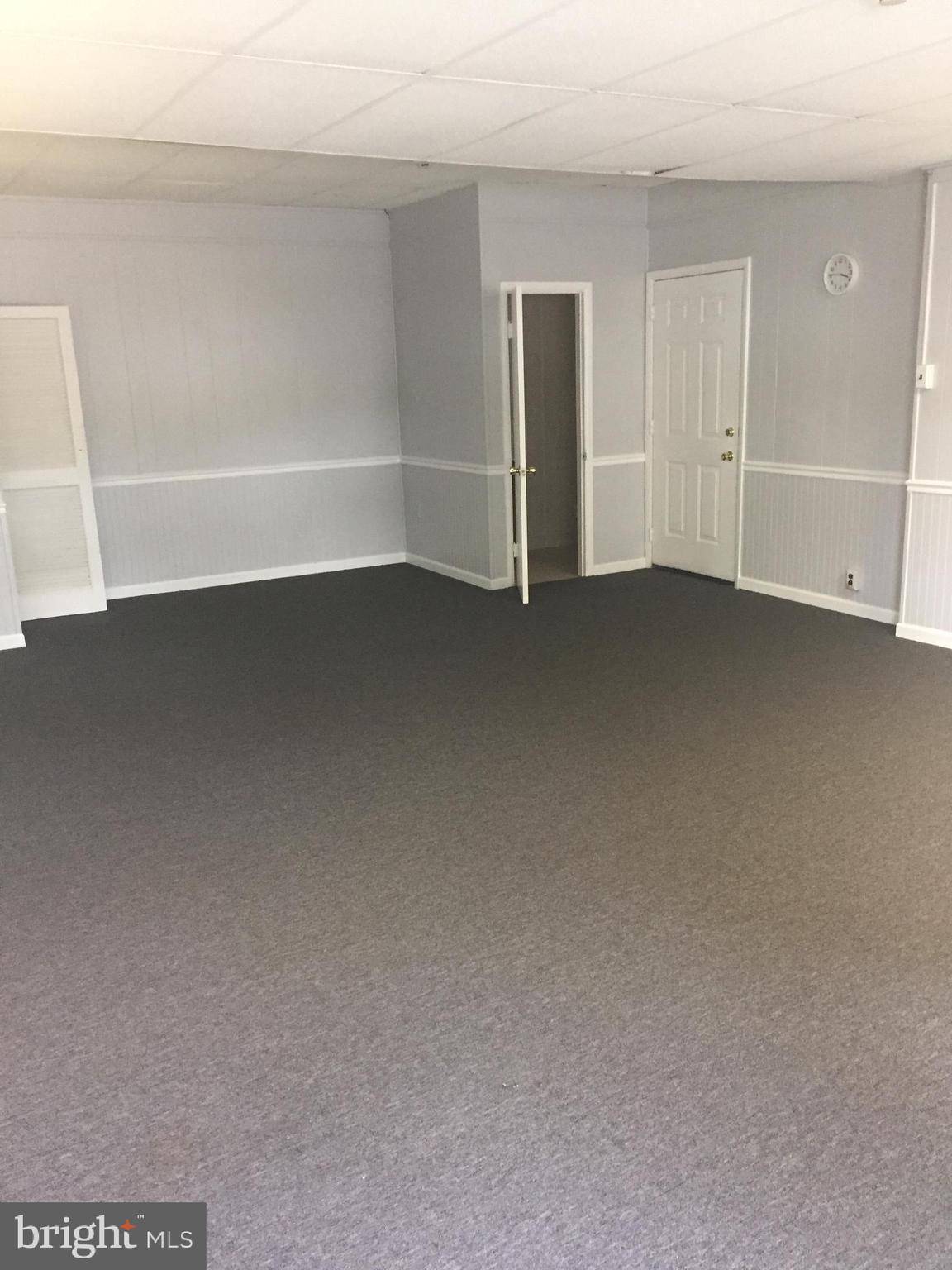 Havertown, PA 19083,737 WEST CHESTER PIKE NO. 4