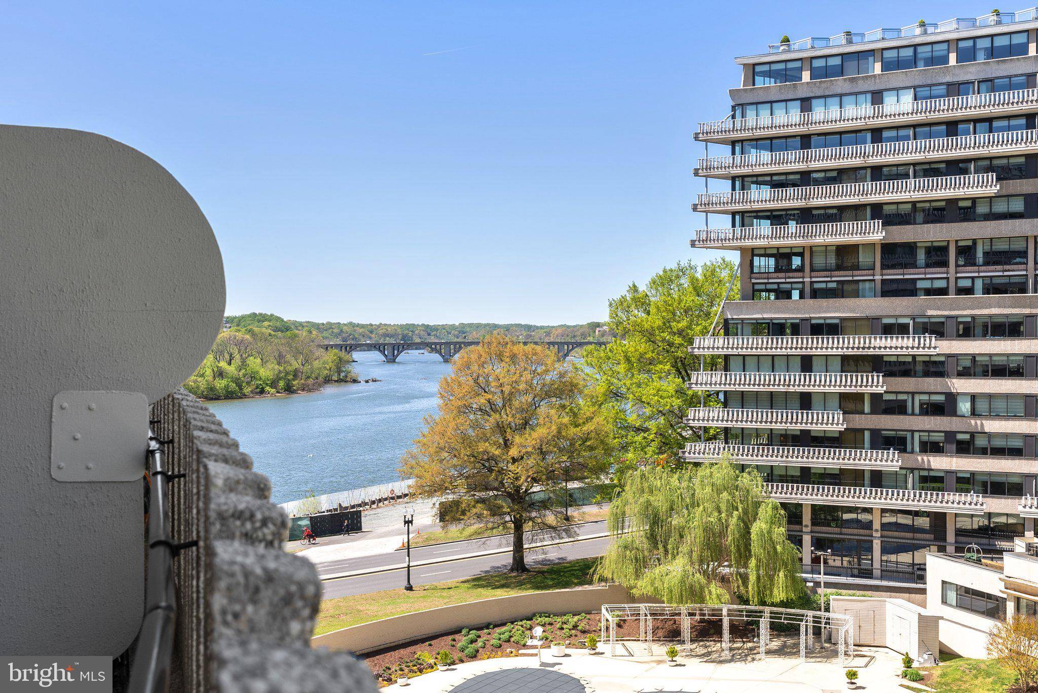 Washington, DC 20037,700 NEW HAMPSHIRE AVE NW #710/711