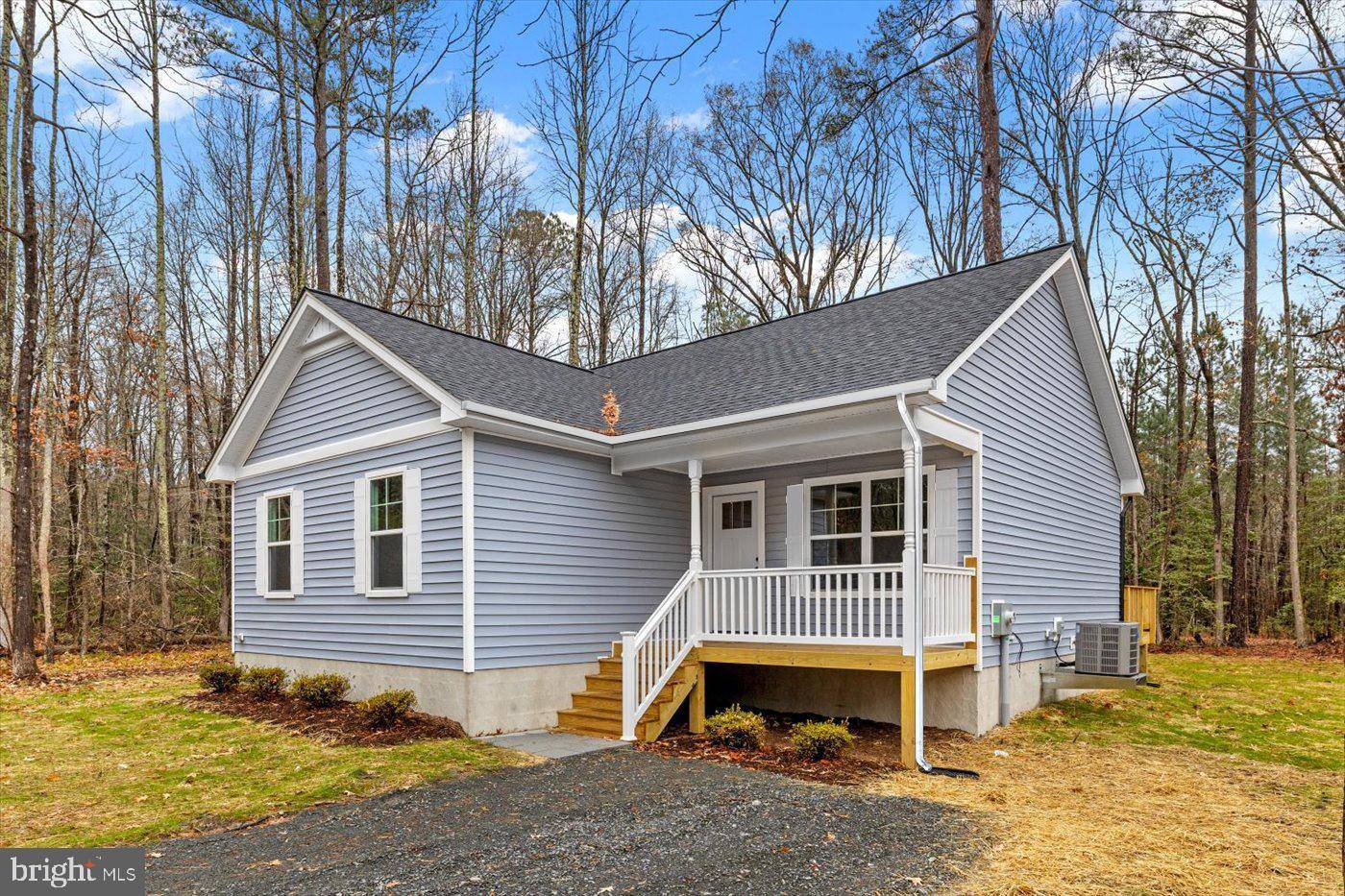 Colonial Beach, VA 22443,114 AZALEA WAY