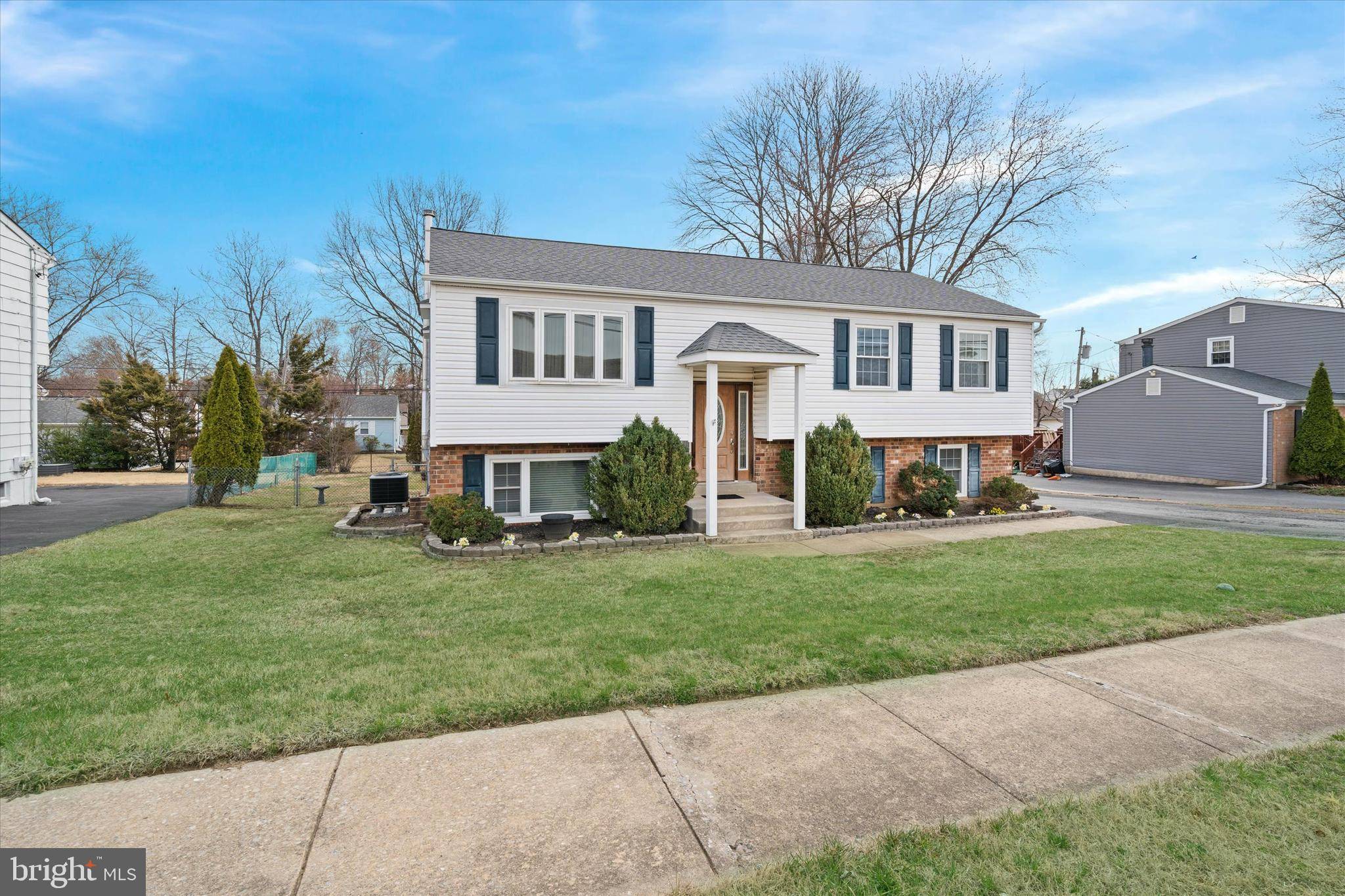 Aston, PA 19014,1331 CHERRY TREE RD