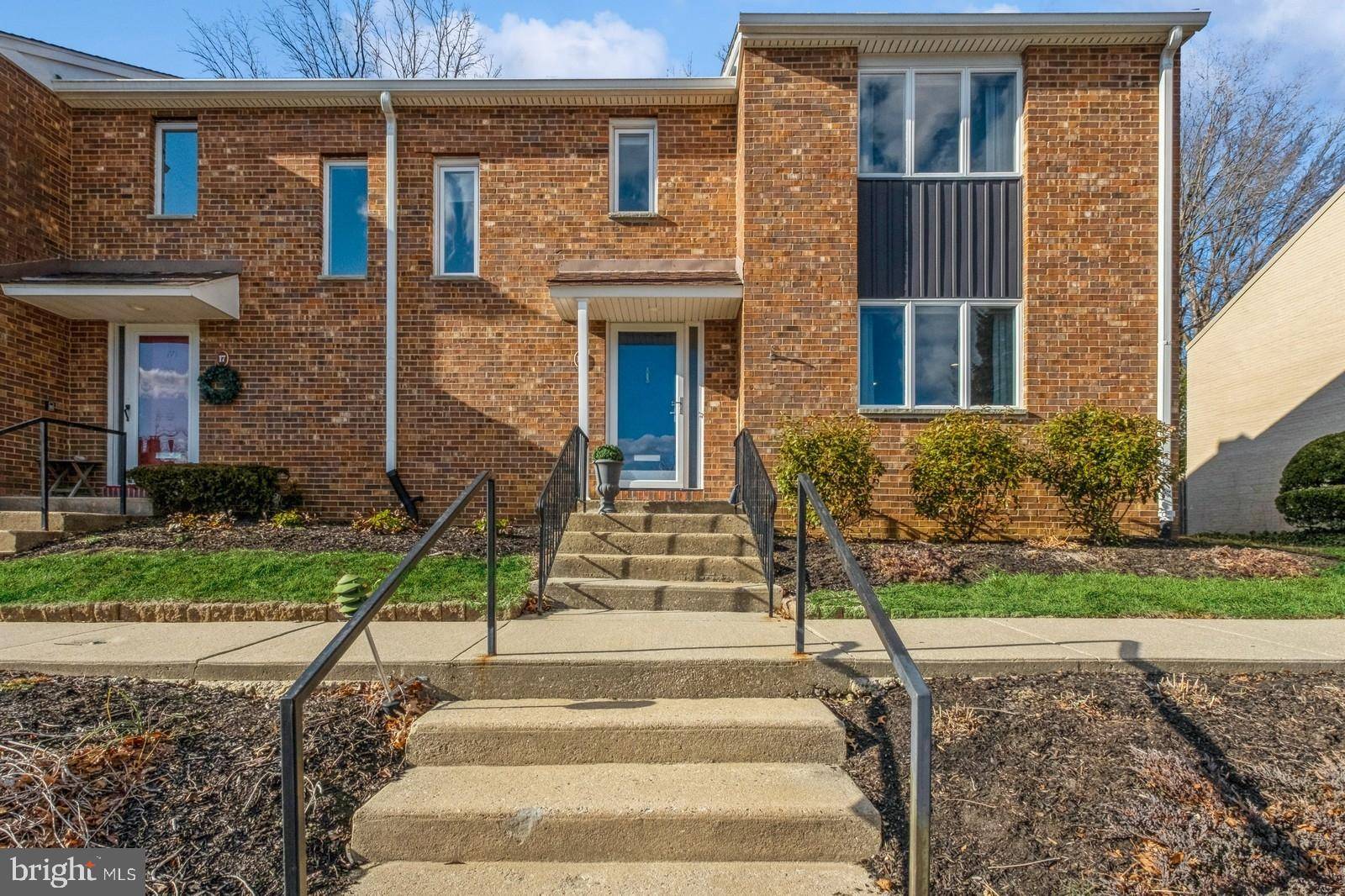 Moorestown, NJ 08057,15 W CLOSE