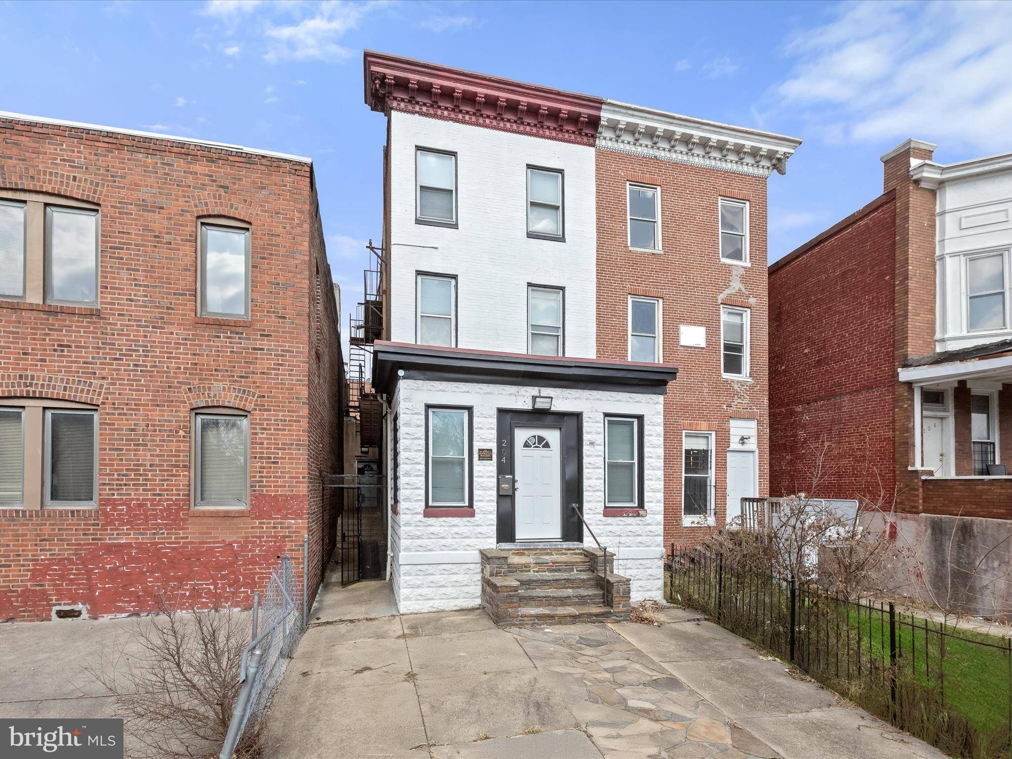 Baltimore, MD 21218,204 E 25TH ST