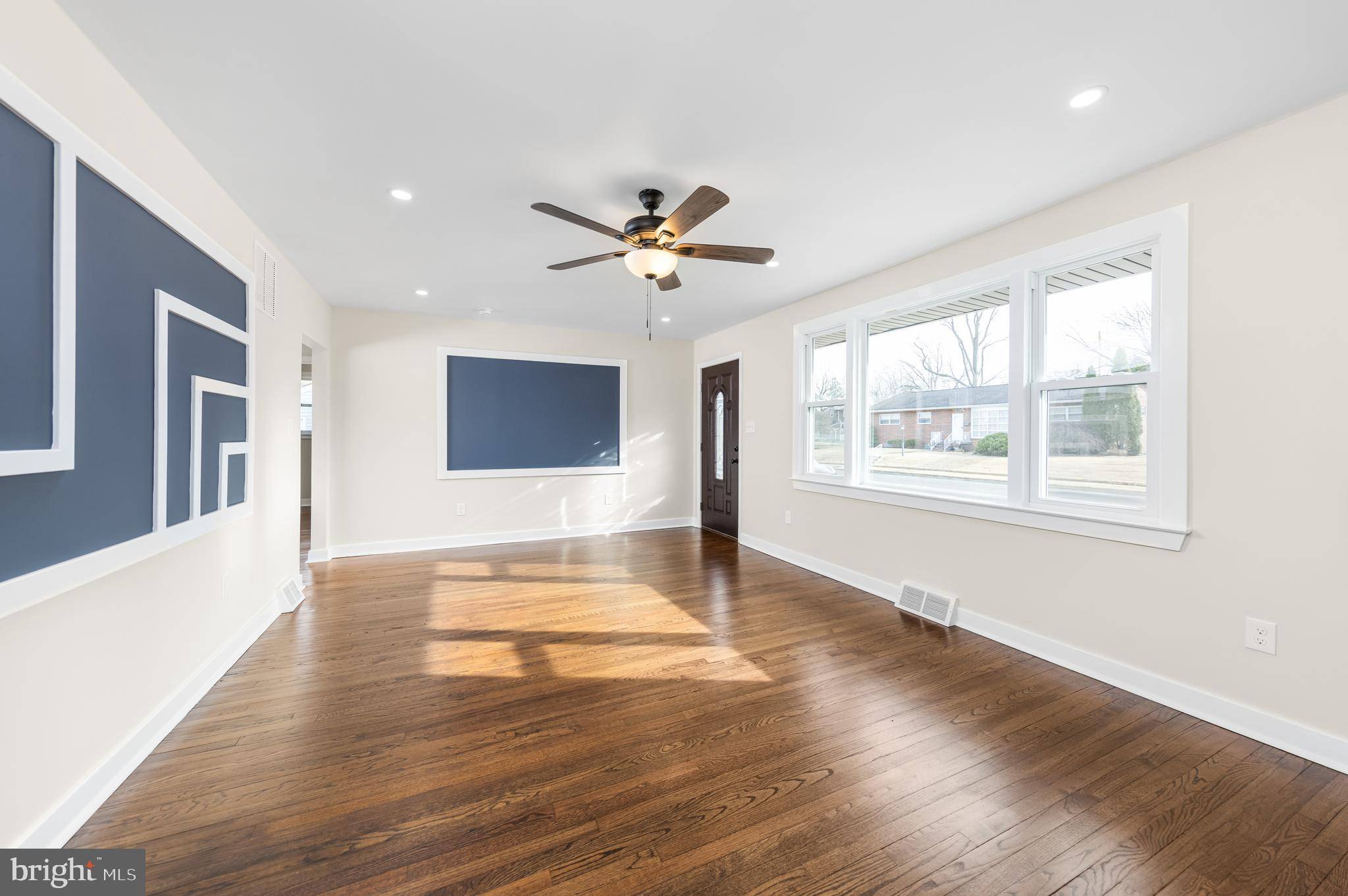 Mount Ephraim, NJ 08059,304 MARLBOROUGH AVE