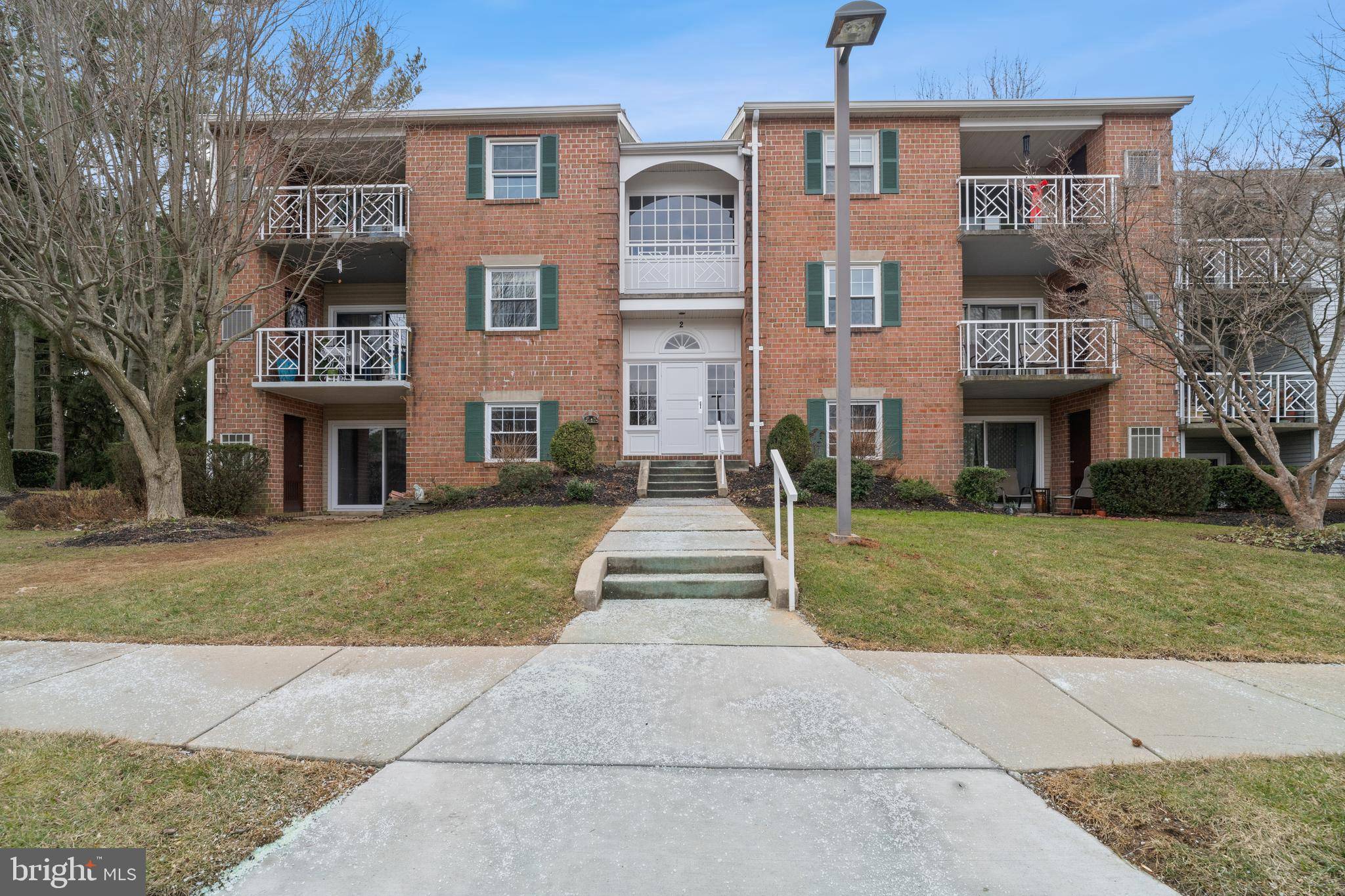 Lutherville Timonium, MD 21093,2 BALLINDINE CT #101