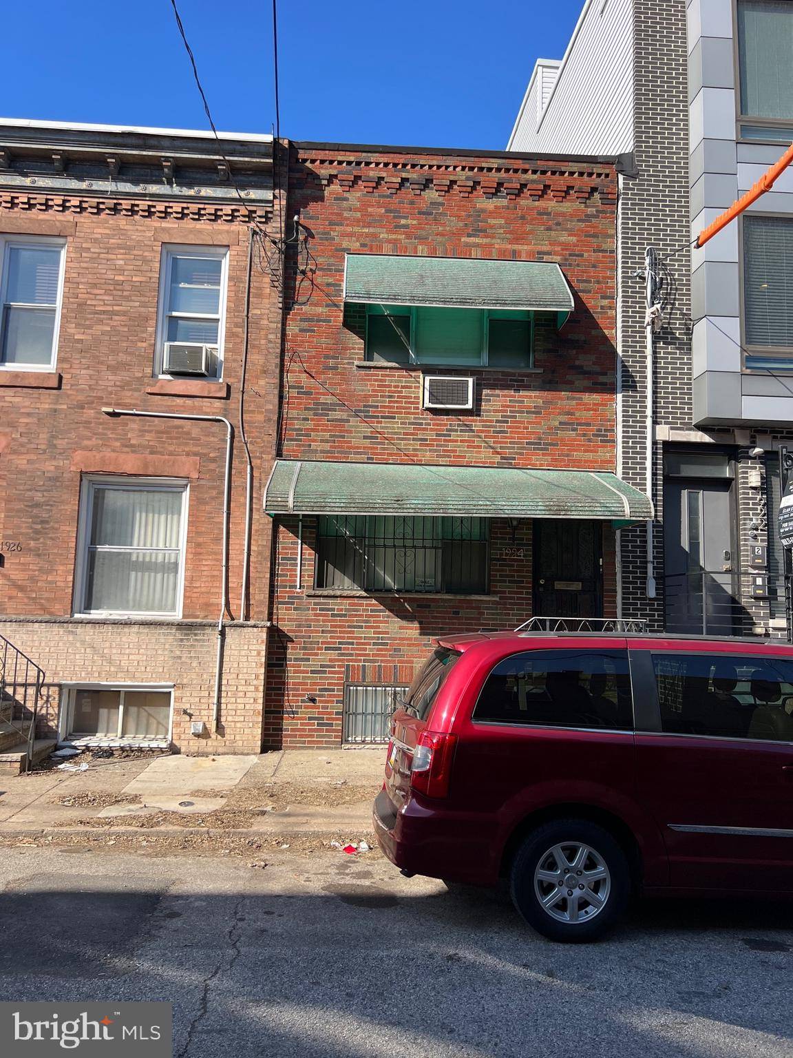 Philadelphia, PA 19145,1924 S LAMBERT ST