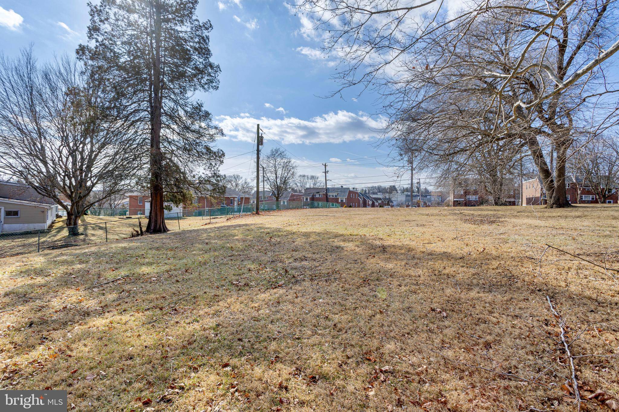 Broomall, PA 19008,228 S PARKWAY
