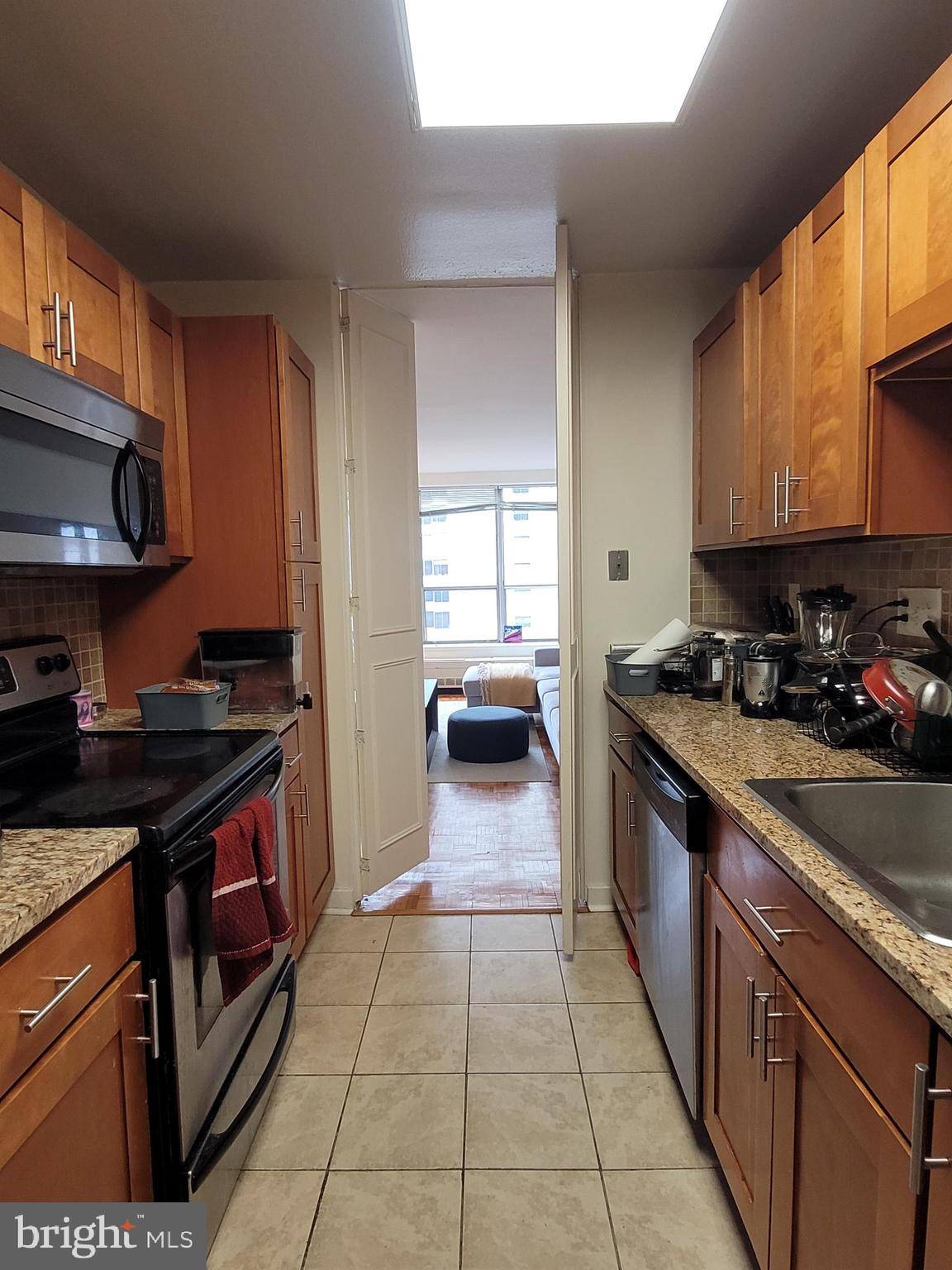 Philadelphia, PA 19103,224-30 W RITTENHOUSE SQ #2701