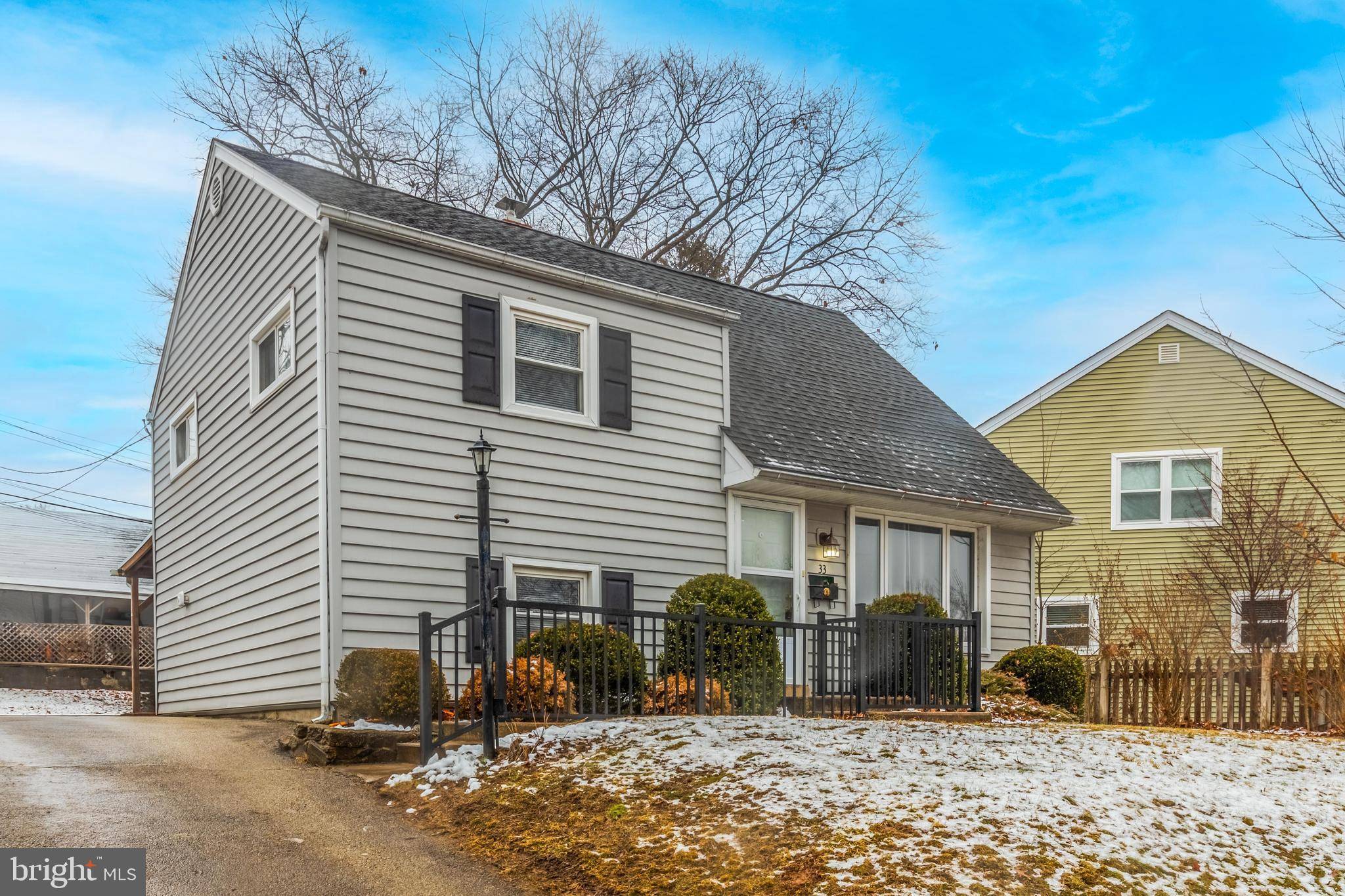 Phoenixville, PA 19460,33 ROBARTS DR
