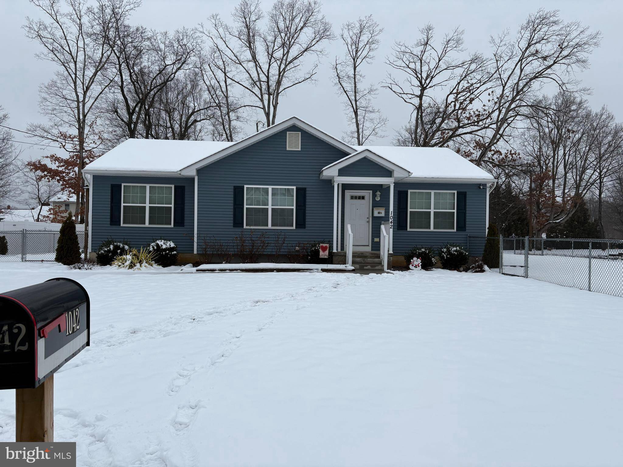 Vineland, NJ 08360,1042 CAMBRIDGE PL