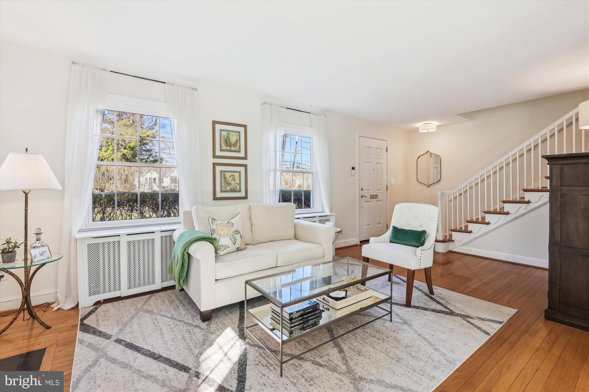Chevy Chase, MD 20815,4208 EAST WEST HWY