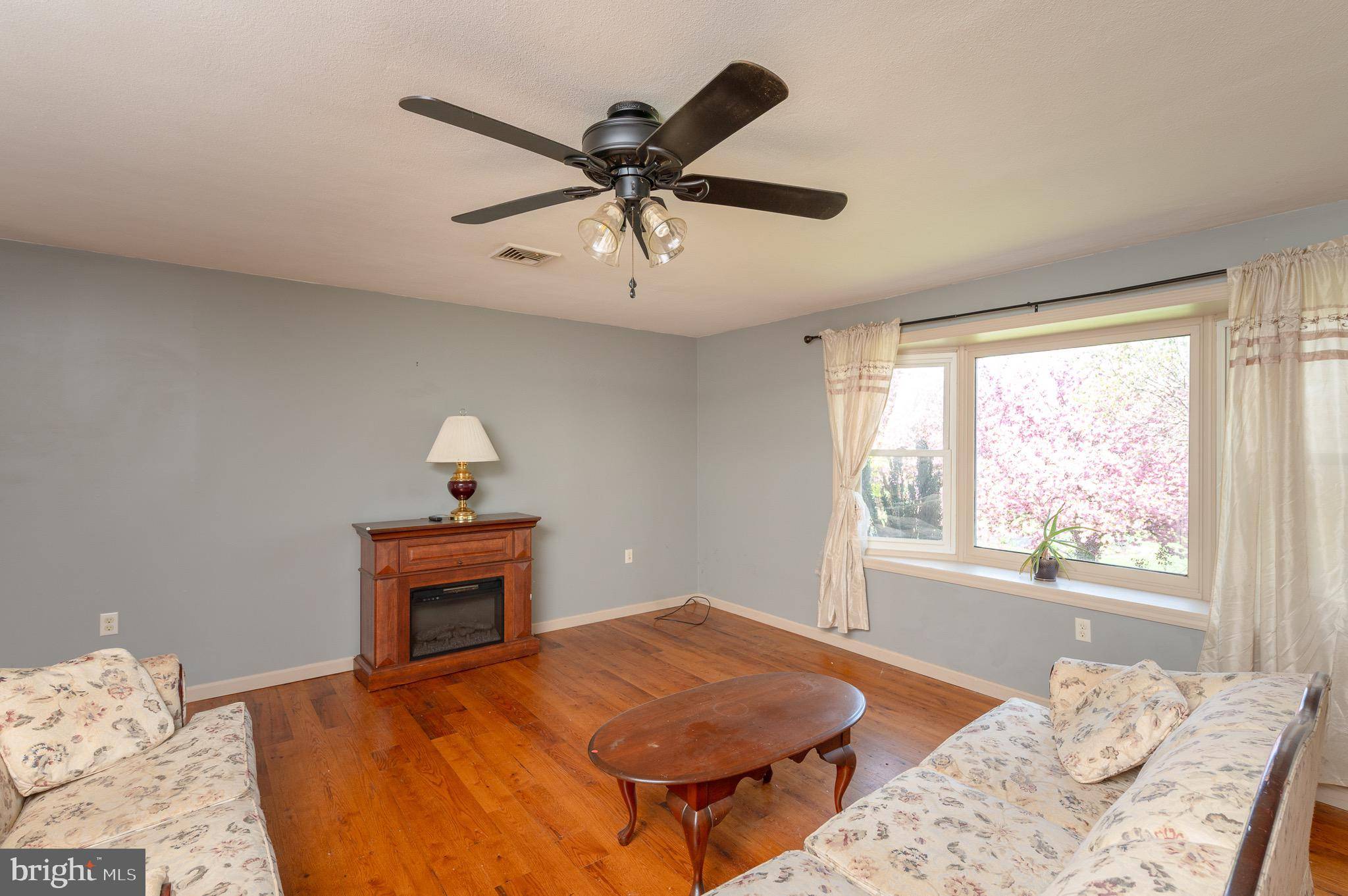 New Holland, PA 17557,1180 SHEEP HILL RD