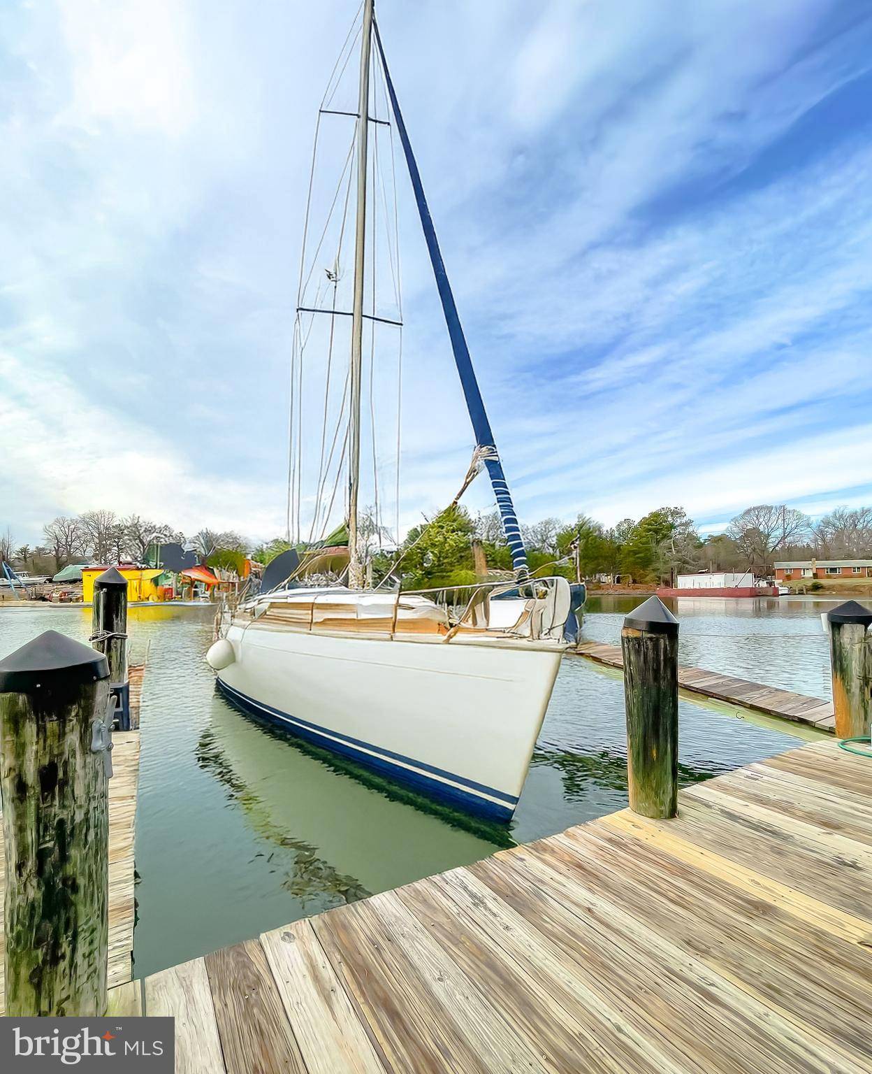 Solomons, MD 20688,221 DRIFTWOOD LN #221
