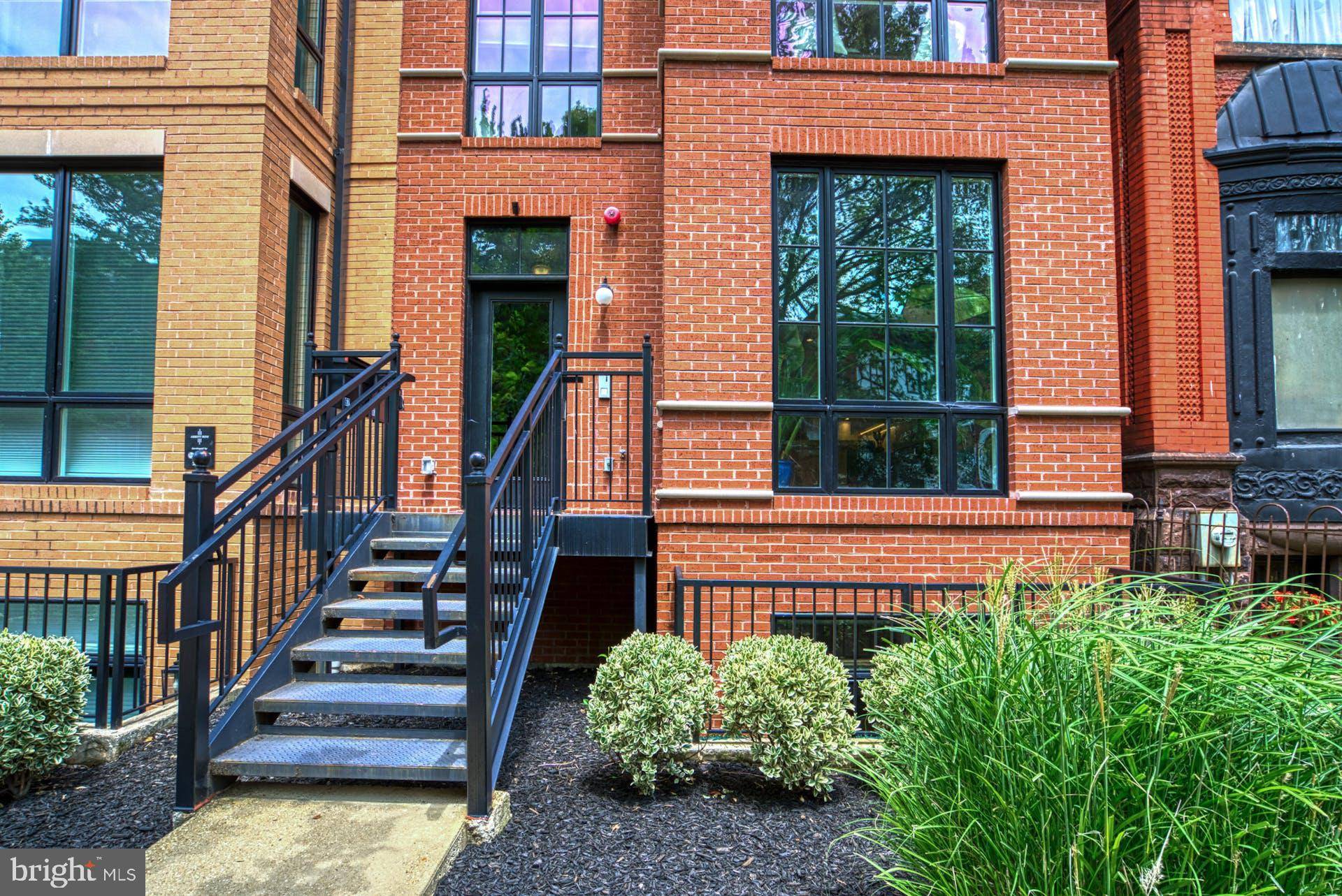 Washington, DC 20001,467 M ST NW #1