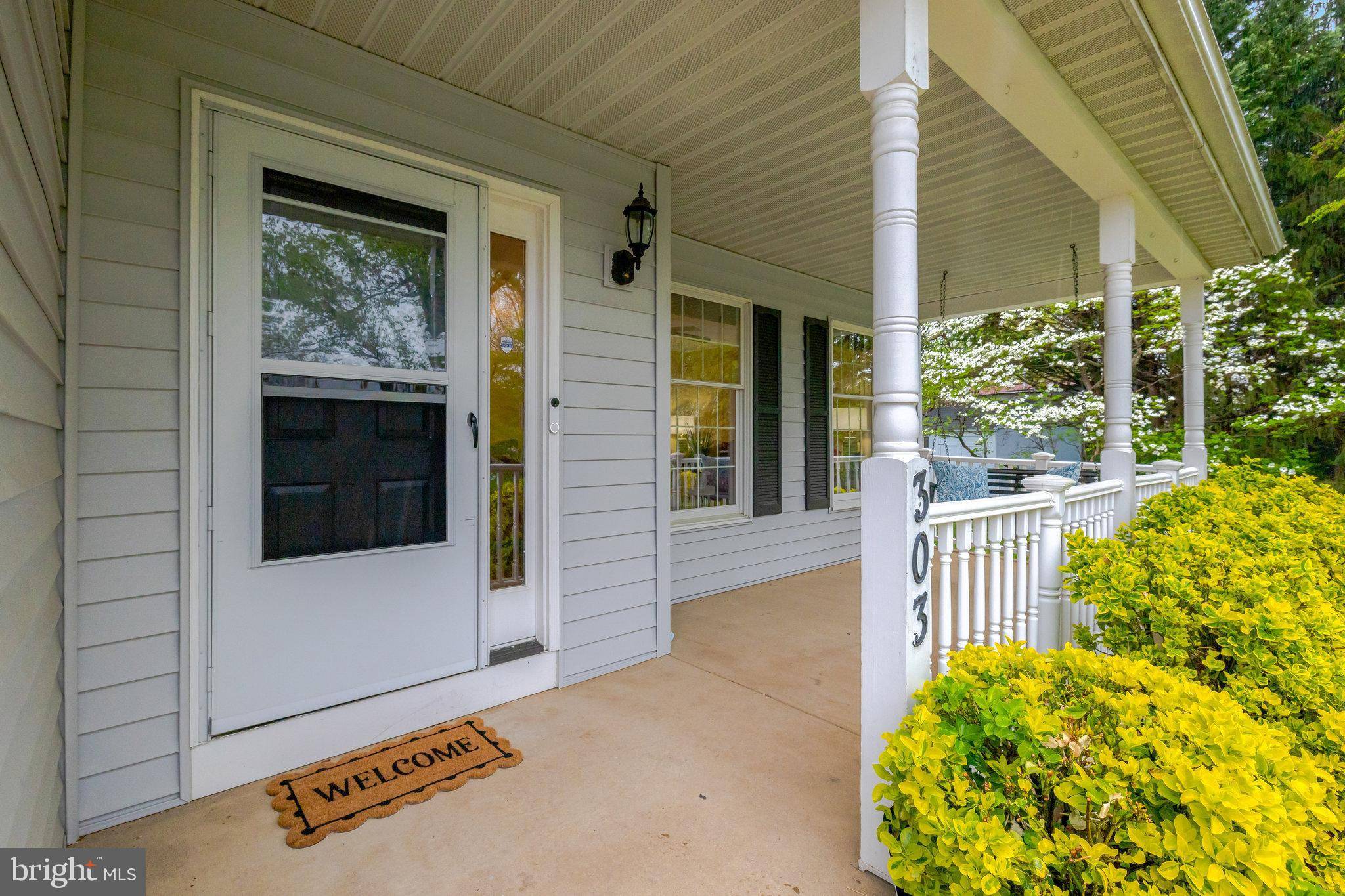 Sterling, VA 20164,303 HELEN CT