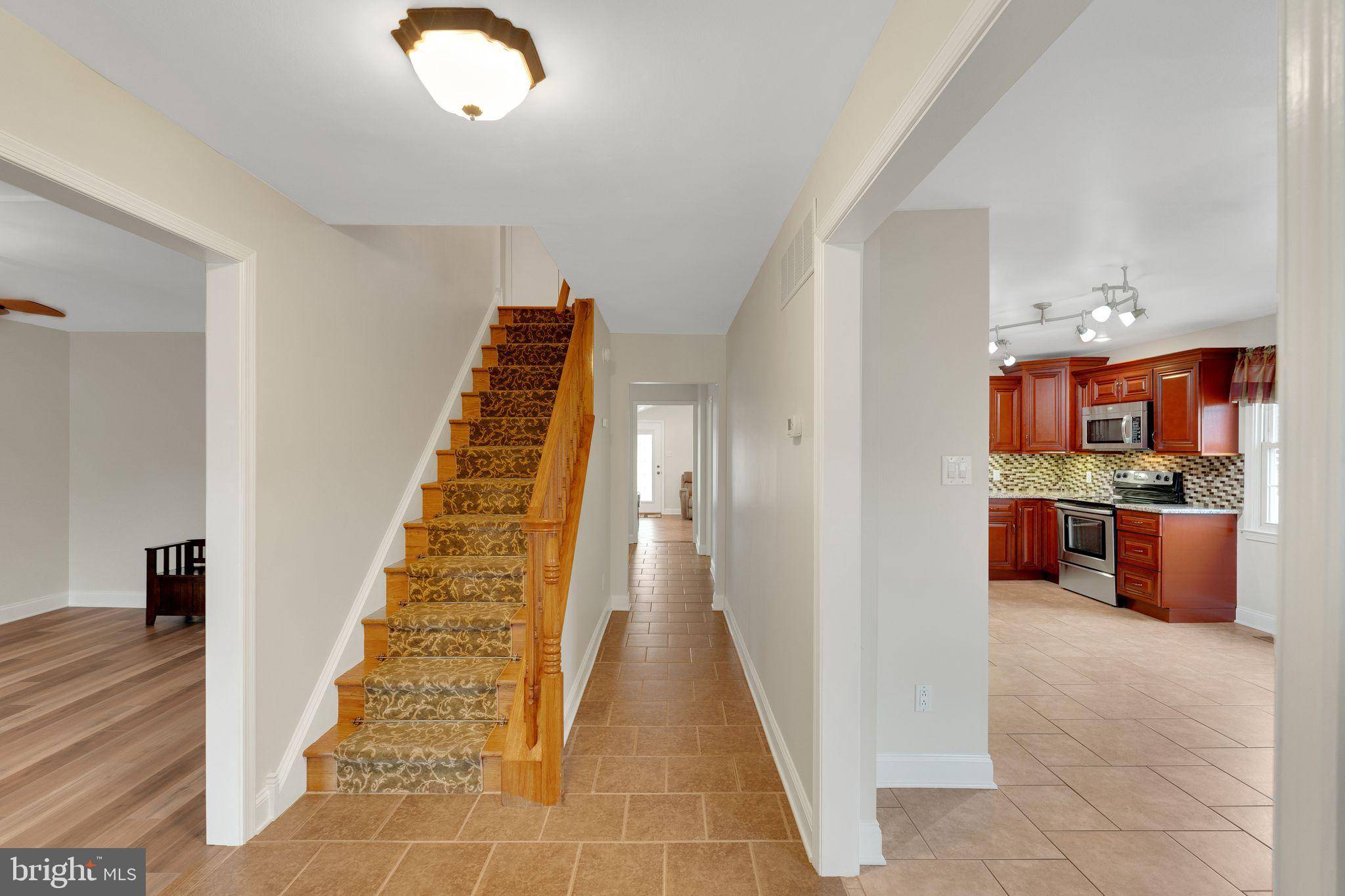 Feasterville Trevose, PA 19053,739 ROSS DR