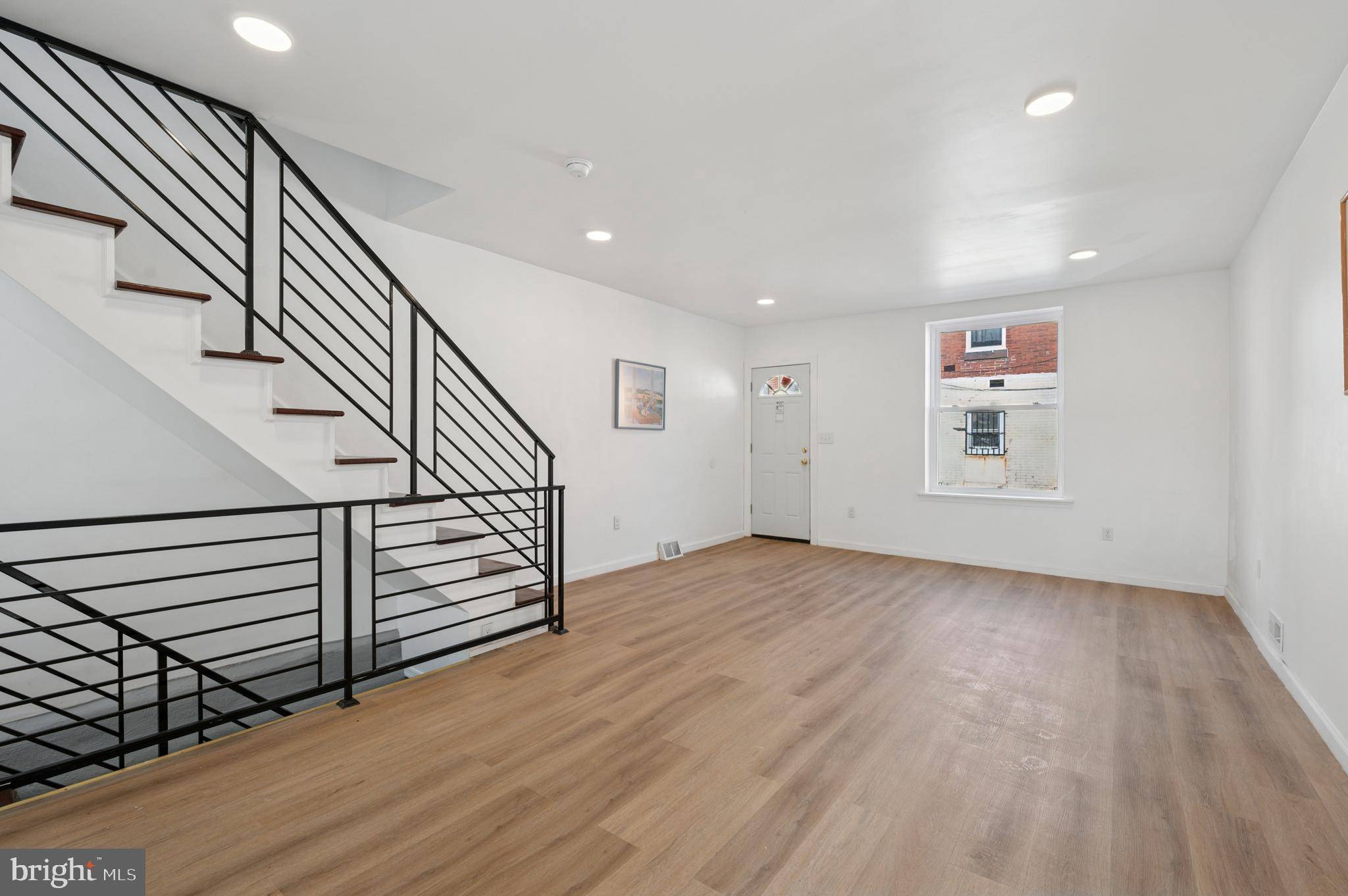 Philadelphia, PA 19148,2405 S MARSHALL ST